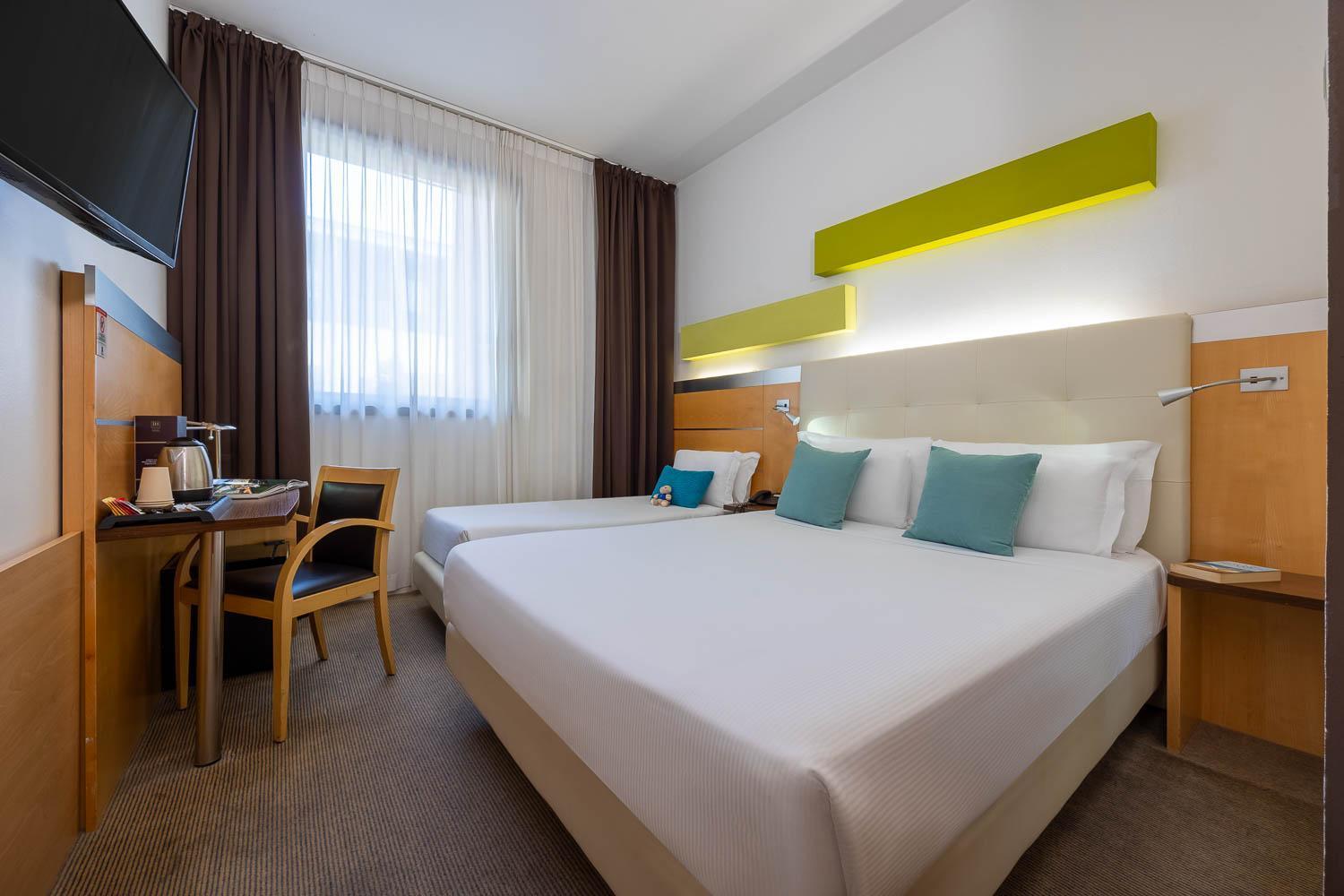Triple Room