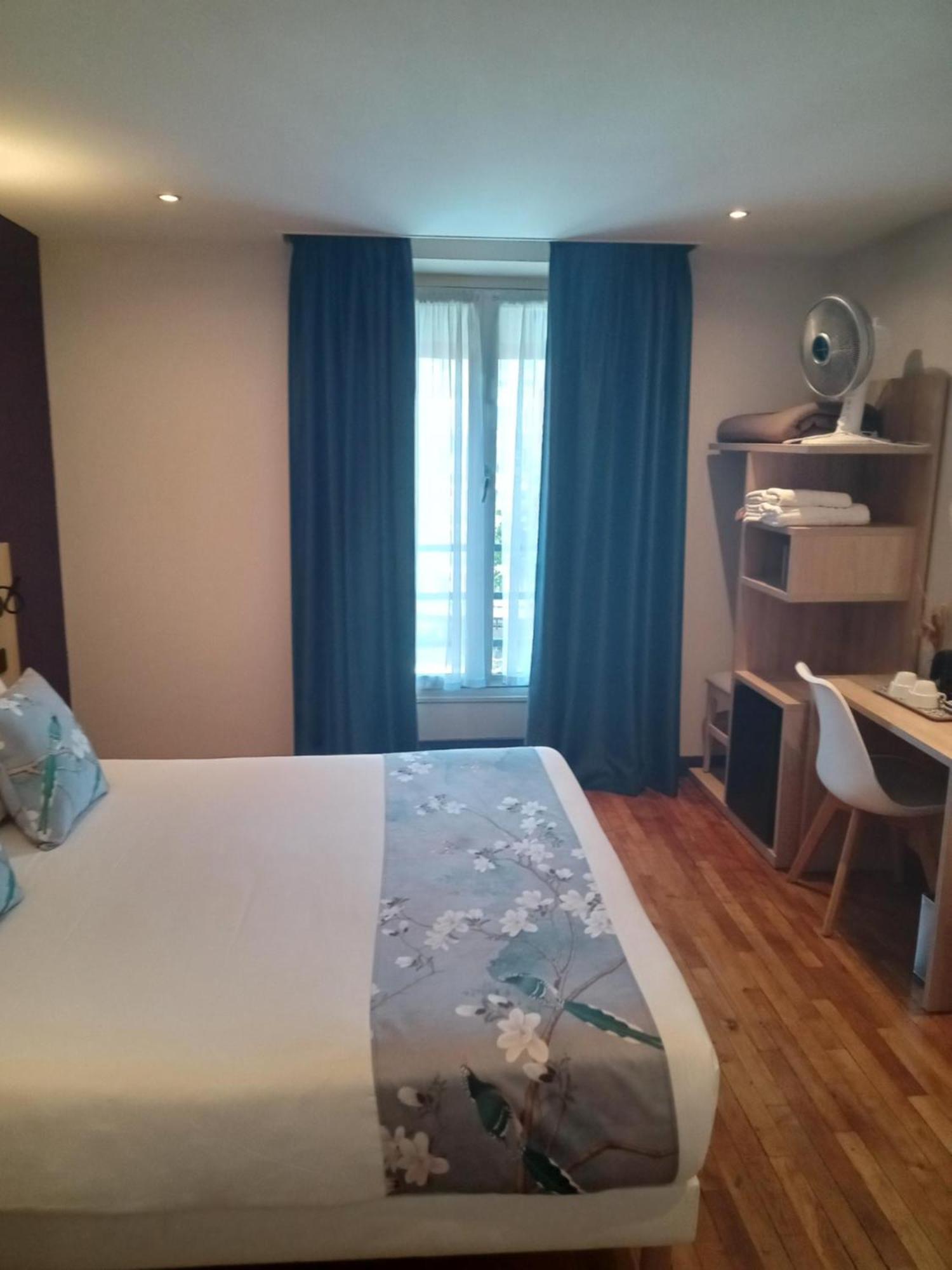 Two Adjoining rooms Superior Standard