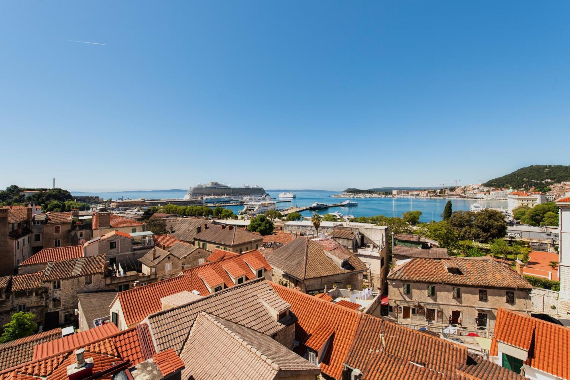 Standard Single Room Sea View