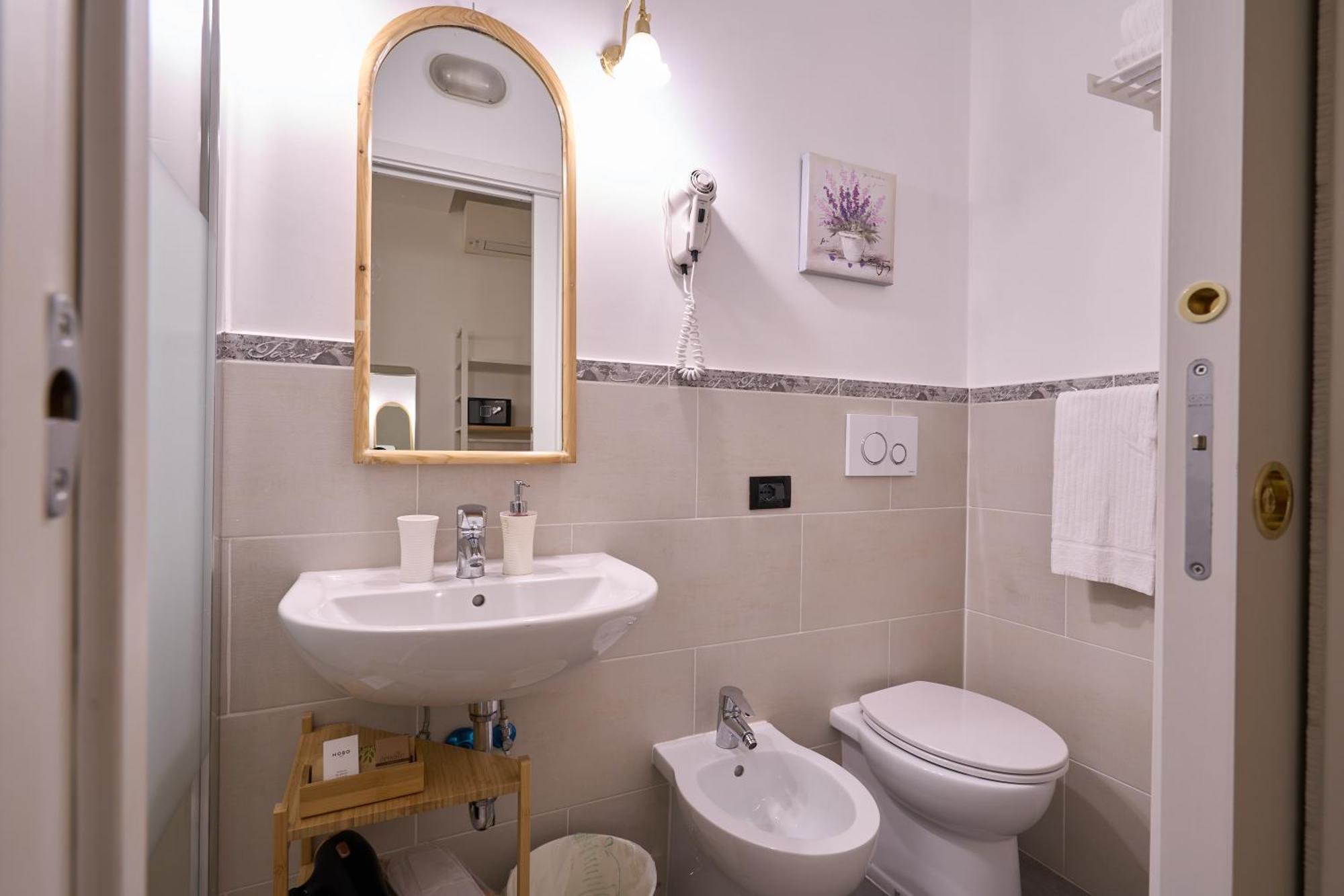 Standard Double or Twin Room,1683818294:JPEG
