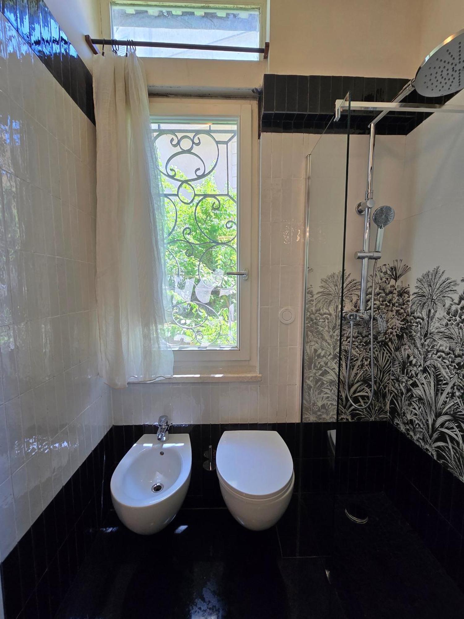 Queen Room Garden View