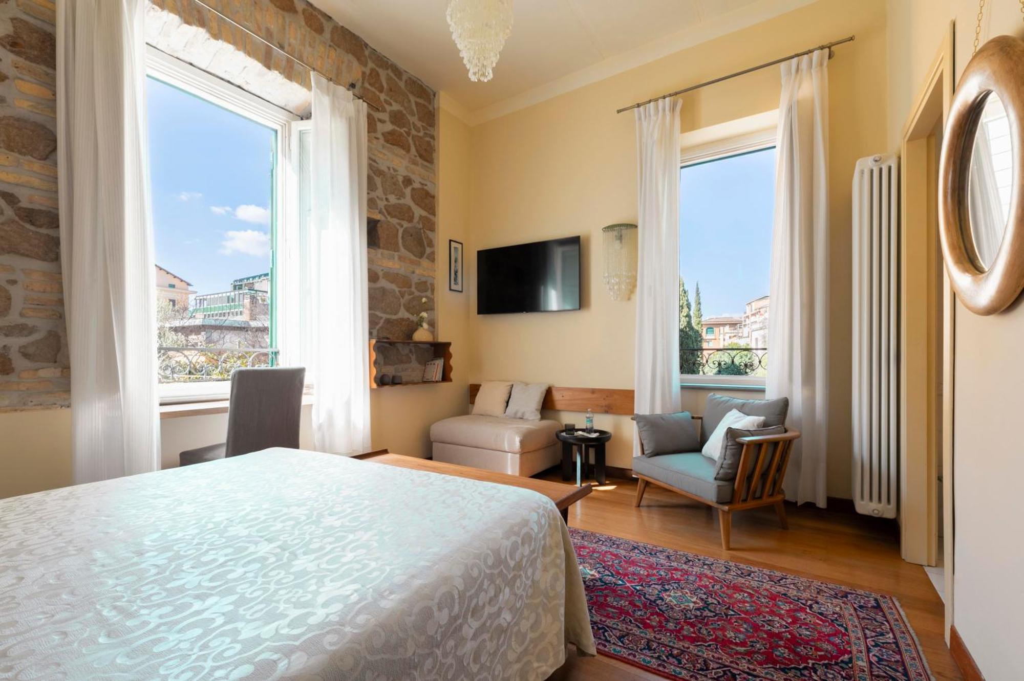 Deluxe King Room
