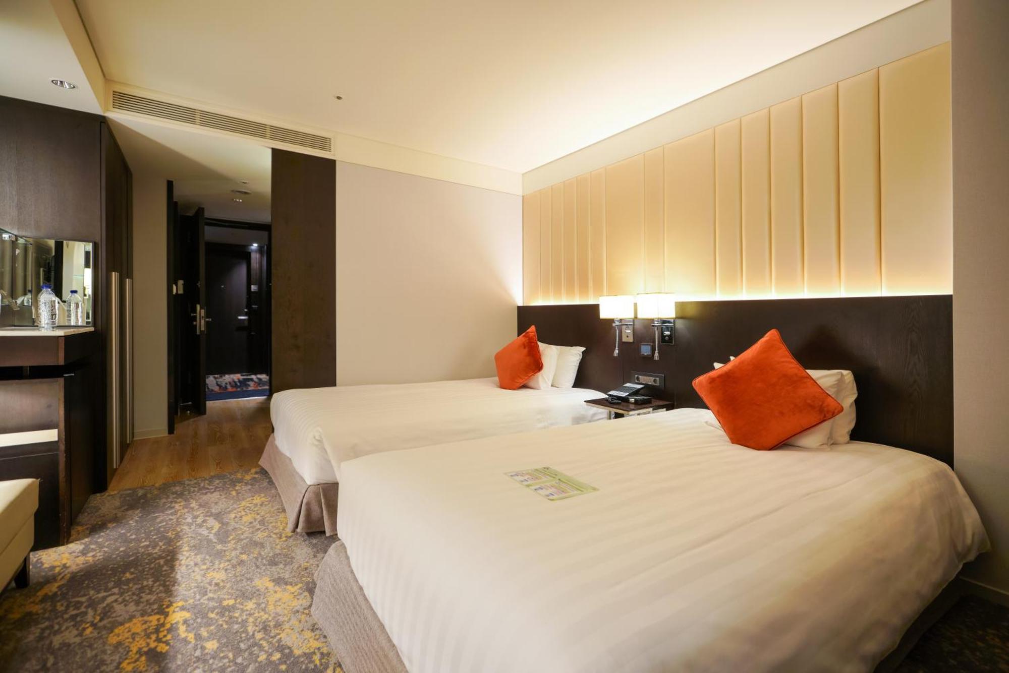 Standard Twin Room High Floor17F 19F