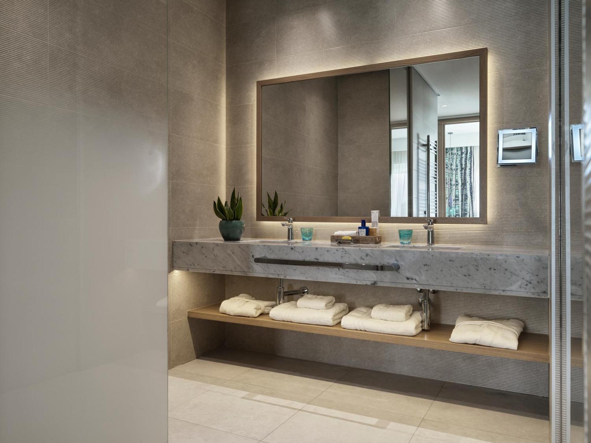 Grand Deluxe Suite Sea View
