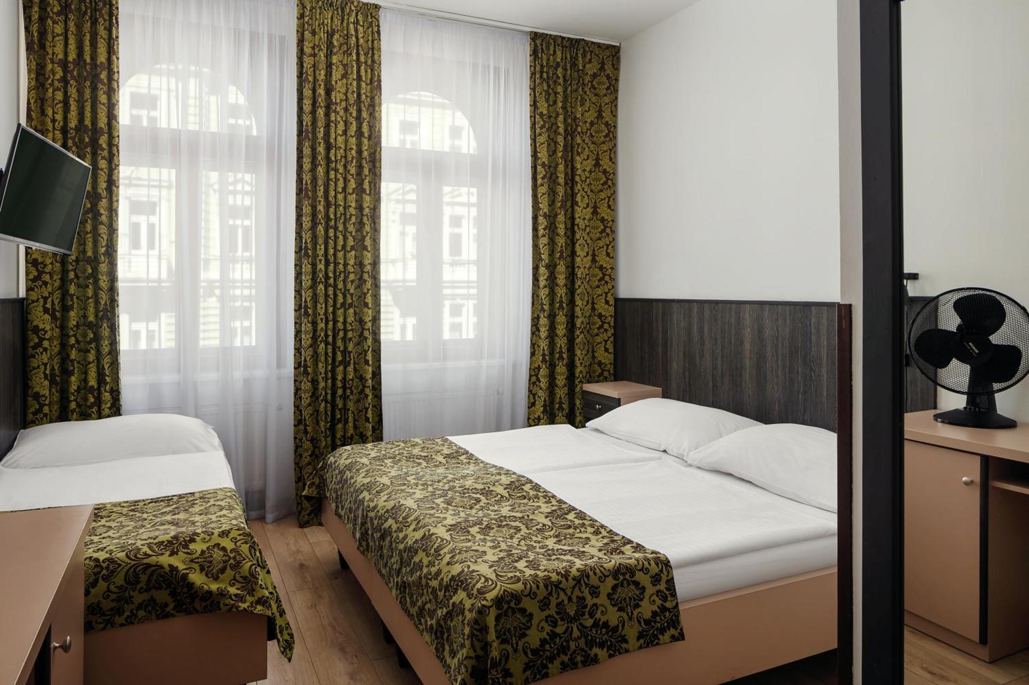 Standard Double Room Extra Bed,1687452842:JPEG