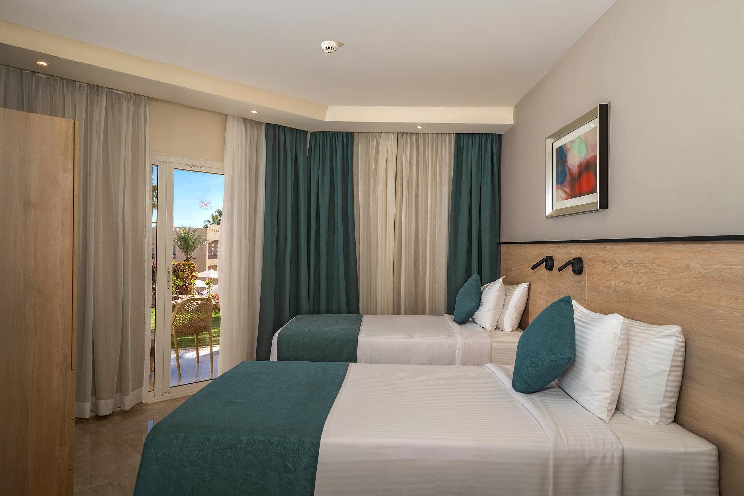 Deluxe Family Room