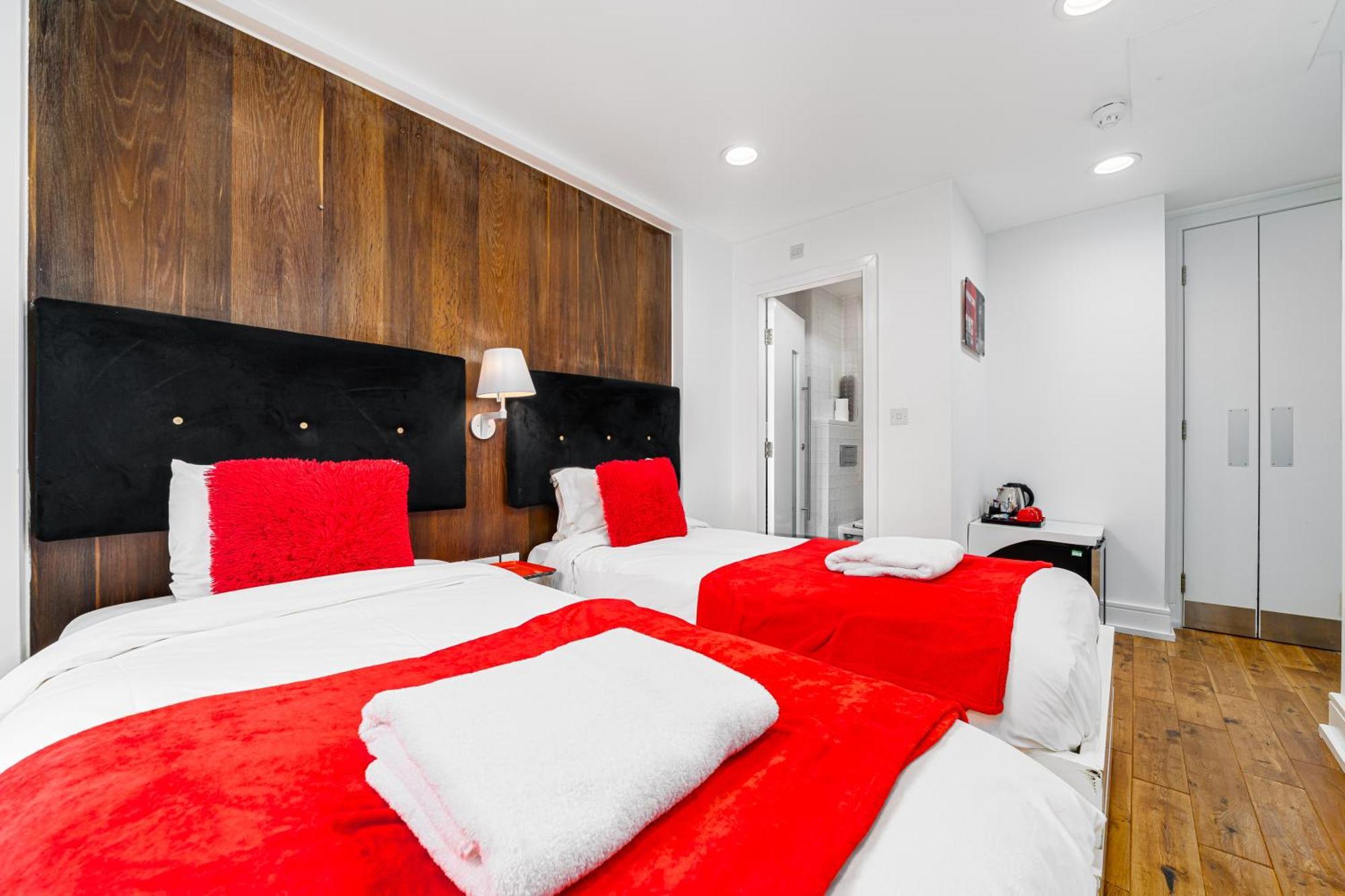 Superior Twin Room City View