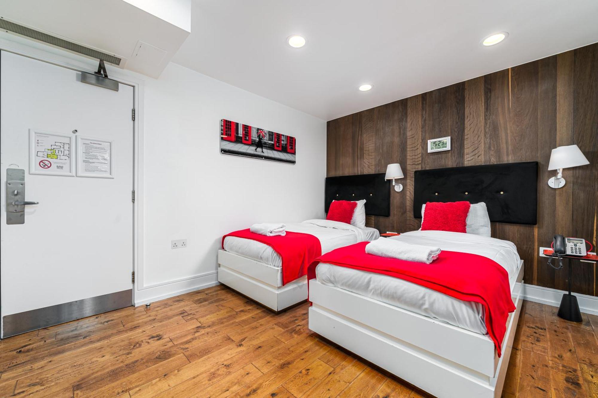 Deluxe Twin Room