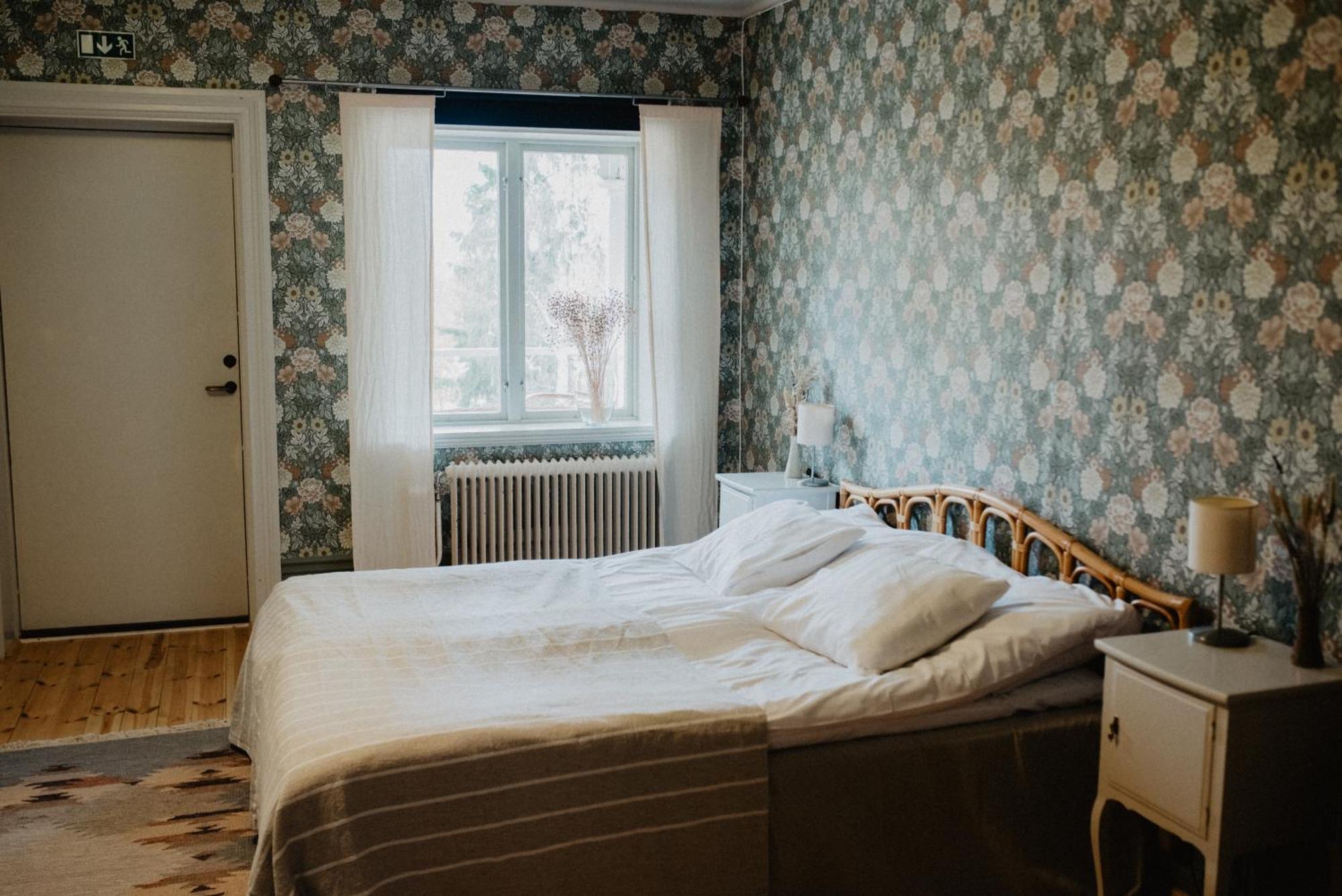Deluxe Double Room with Balcony,1688853418:JPEG