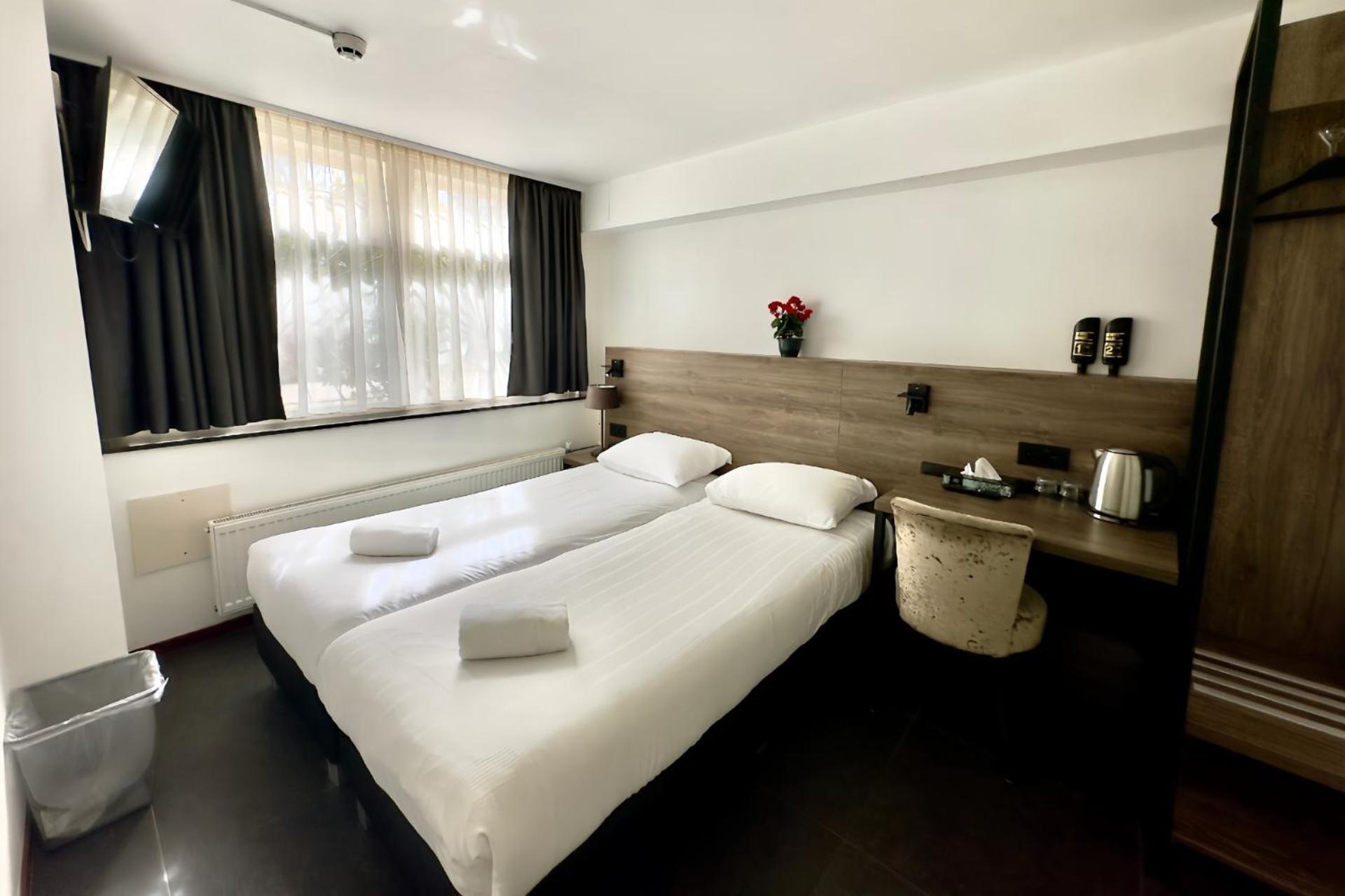 Budget Double or Twin Room Private Bathroom