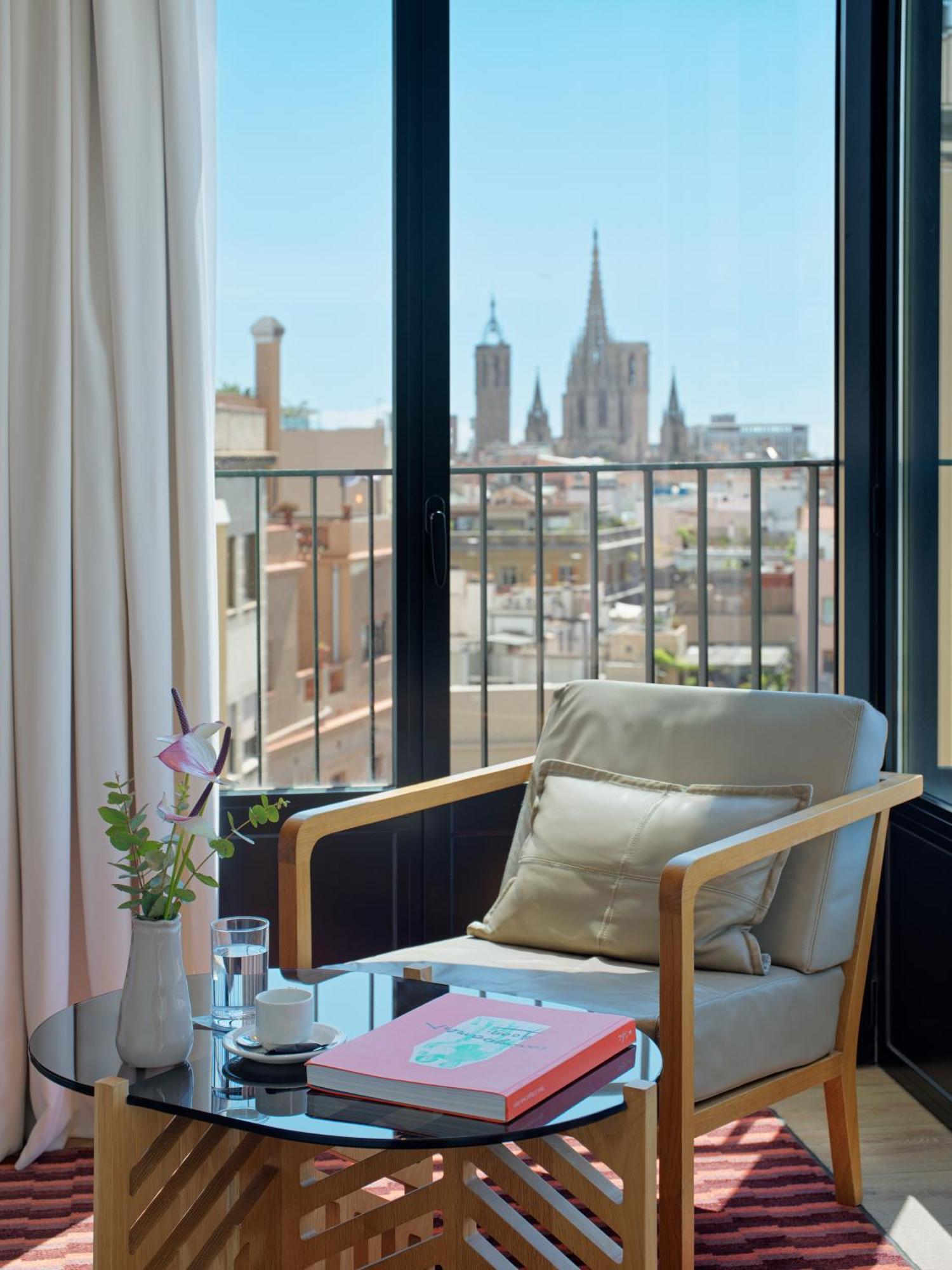 Suite City View