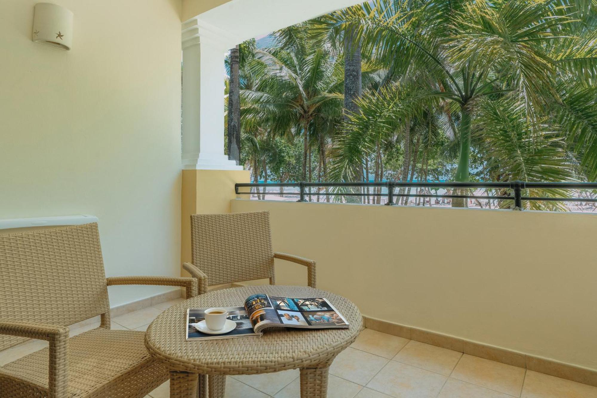 Junior Suite Ocean Front
