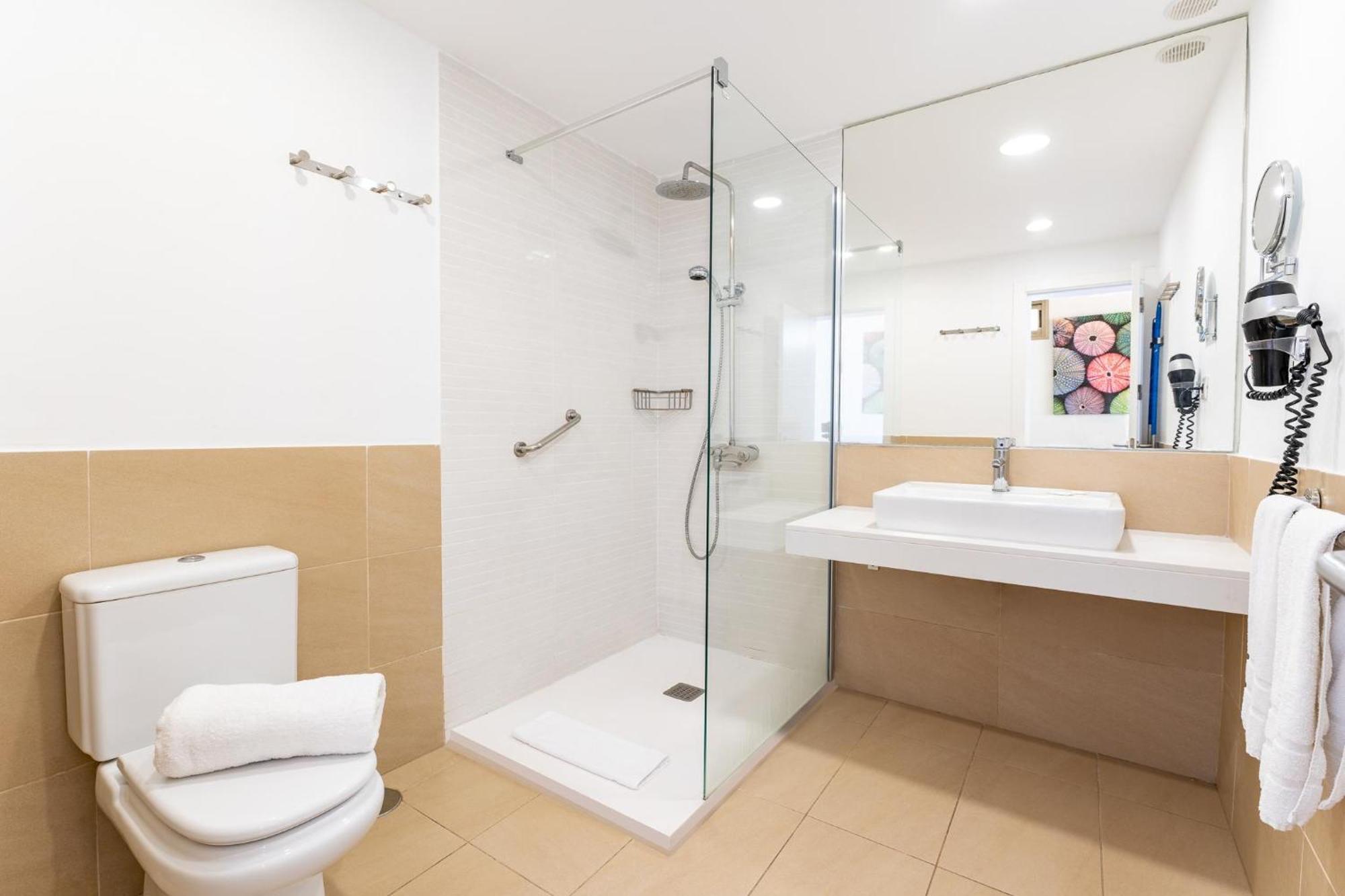 Classic One Bedroom Apartment High Floor with Sea View,1691988491:JPEG