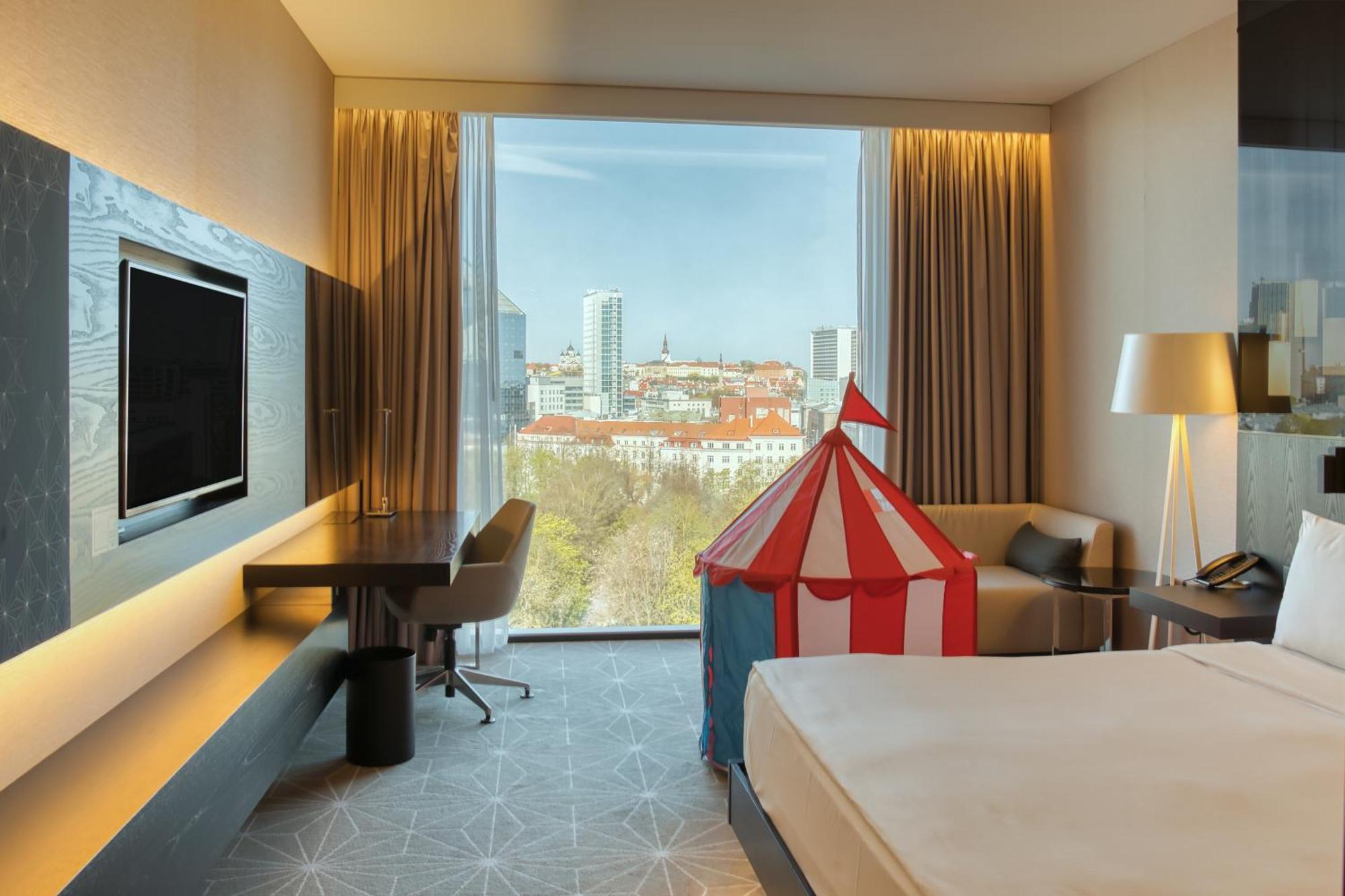 One-Bedroom Family Suite