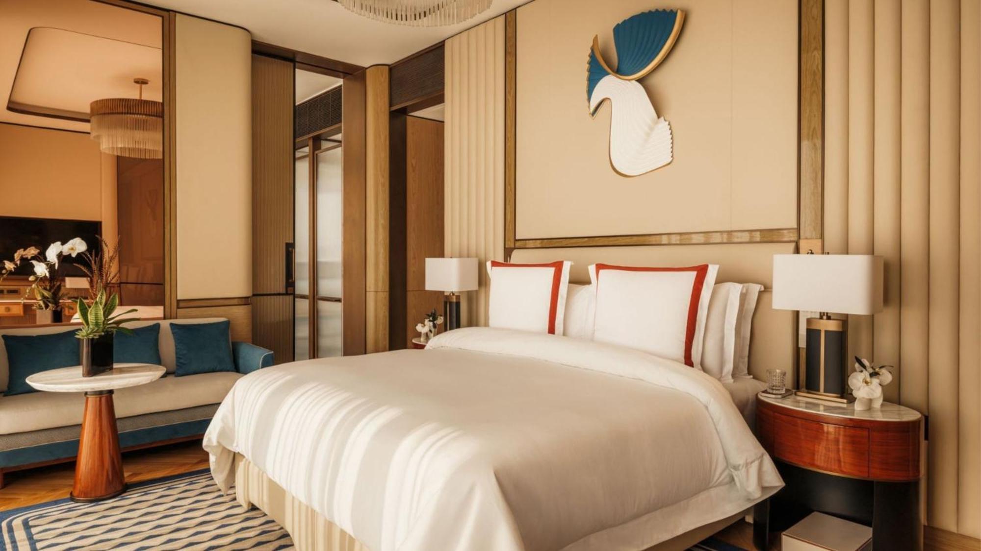Marina Deluxe Suite with Marina & Dubai Skyline Views
