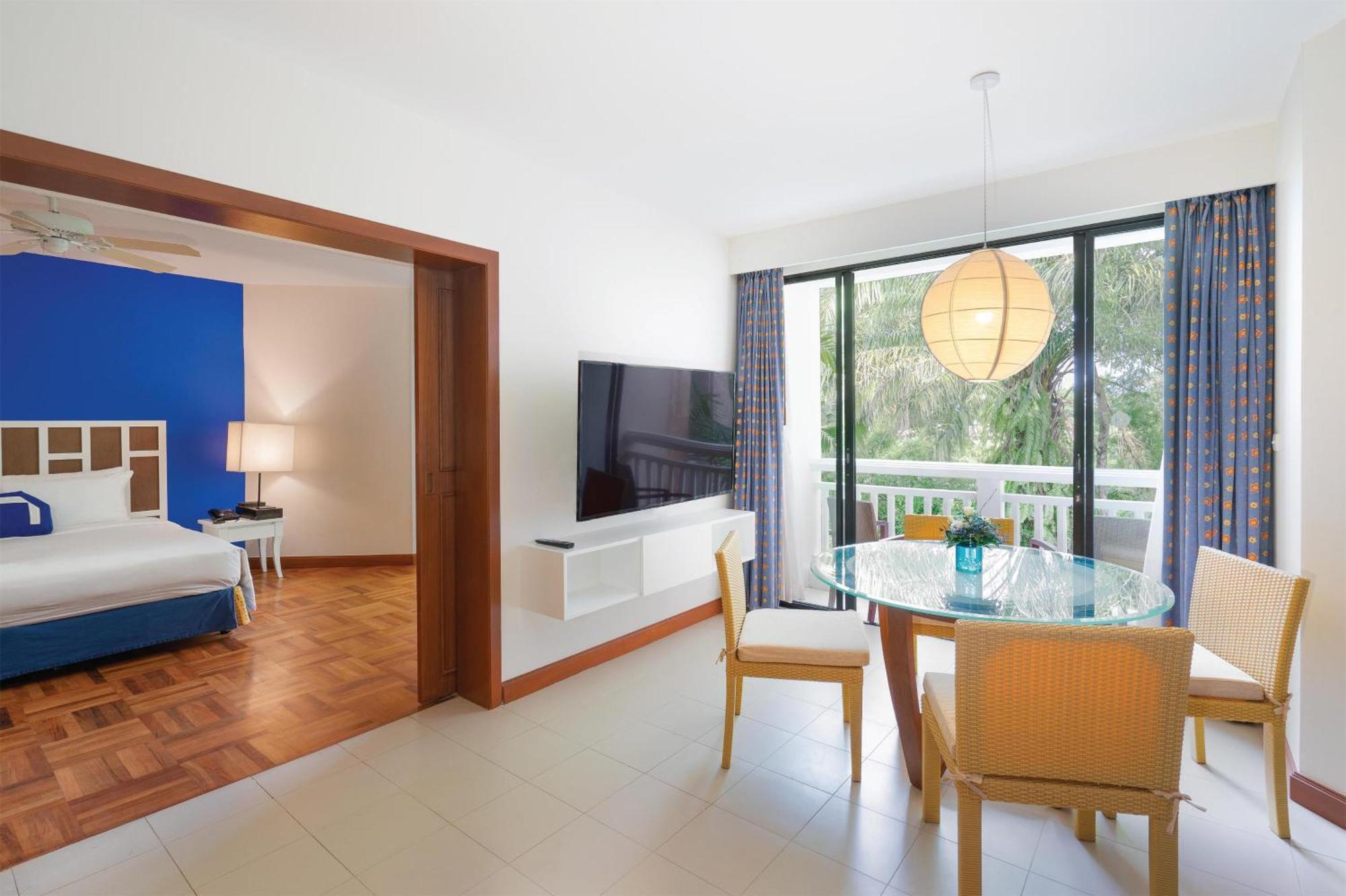 Premier Golf View Junior Suite Size 65 sqm