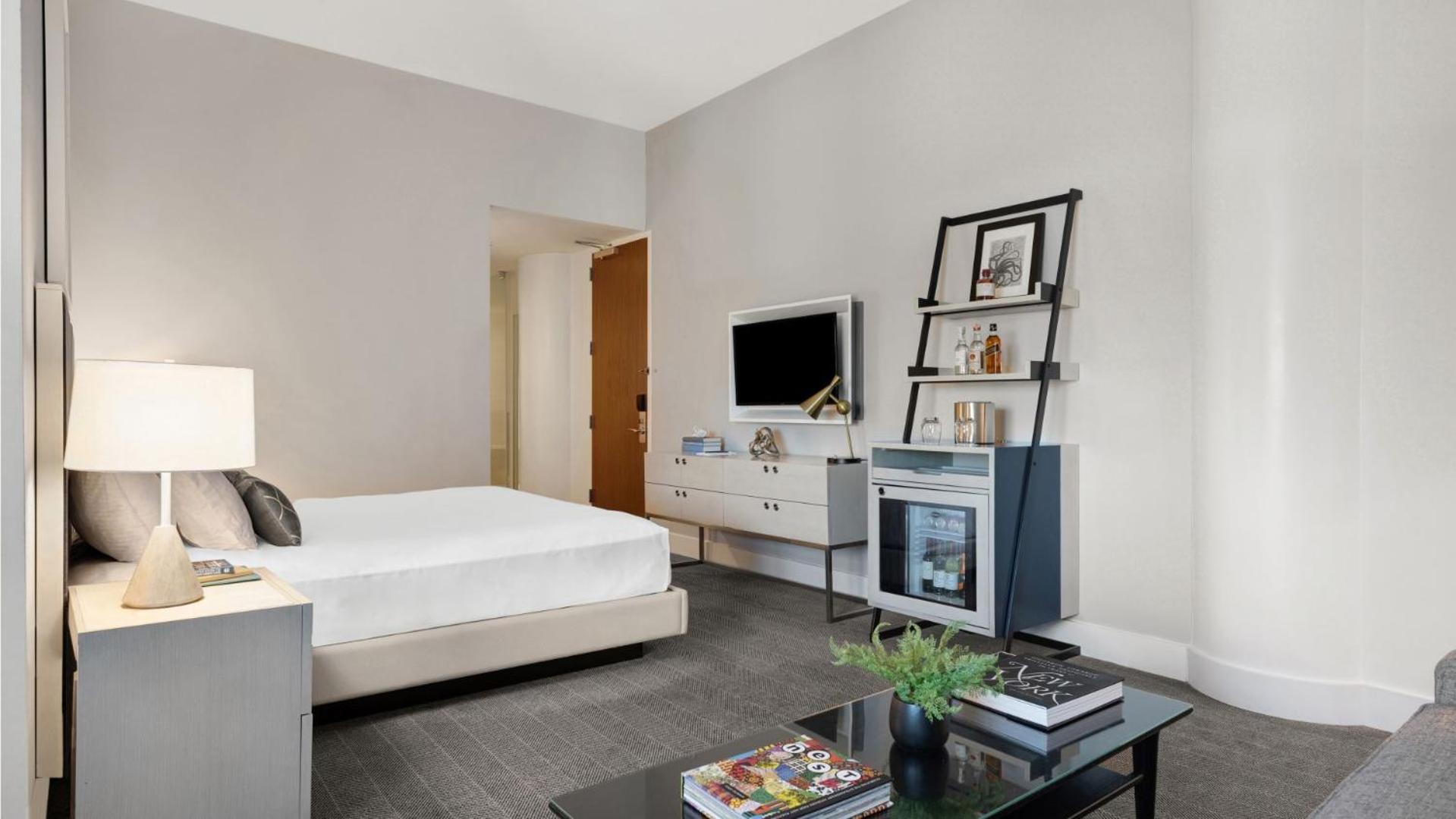 One-Bedroom Suite