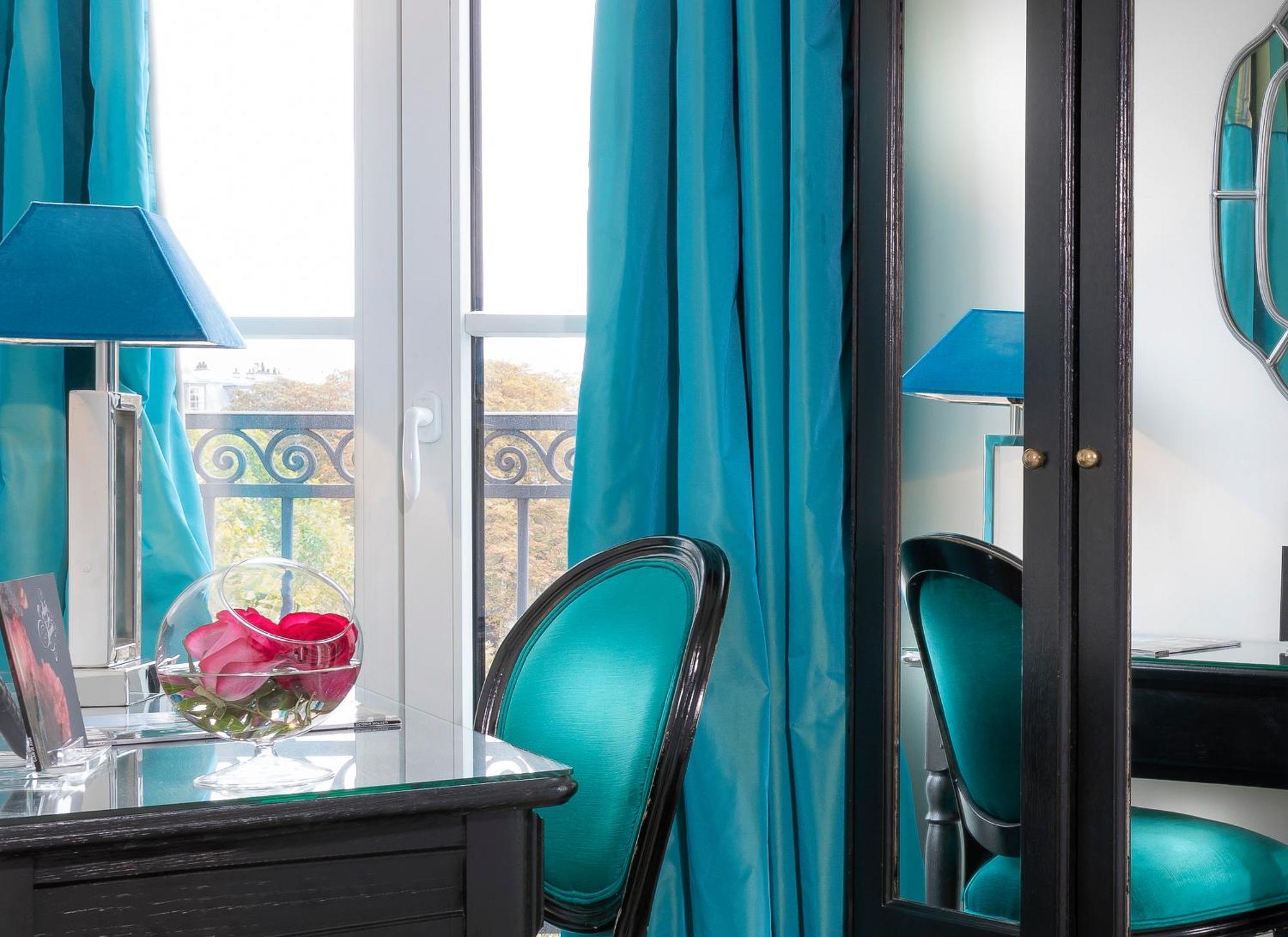 Voyage Suite