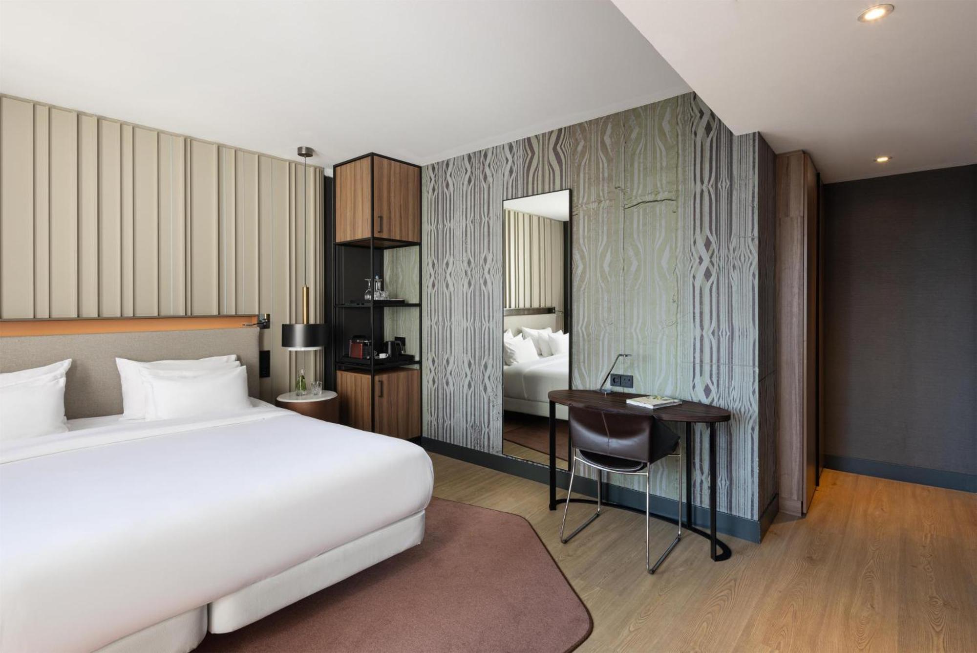 Premium View Room