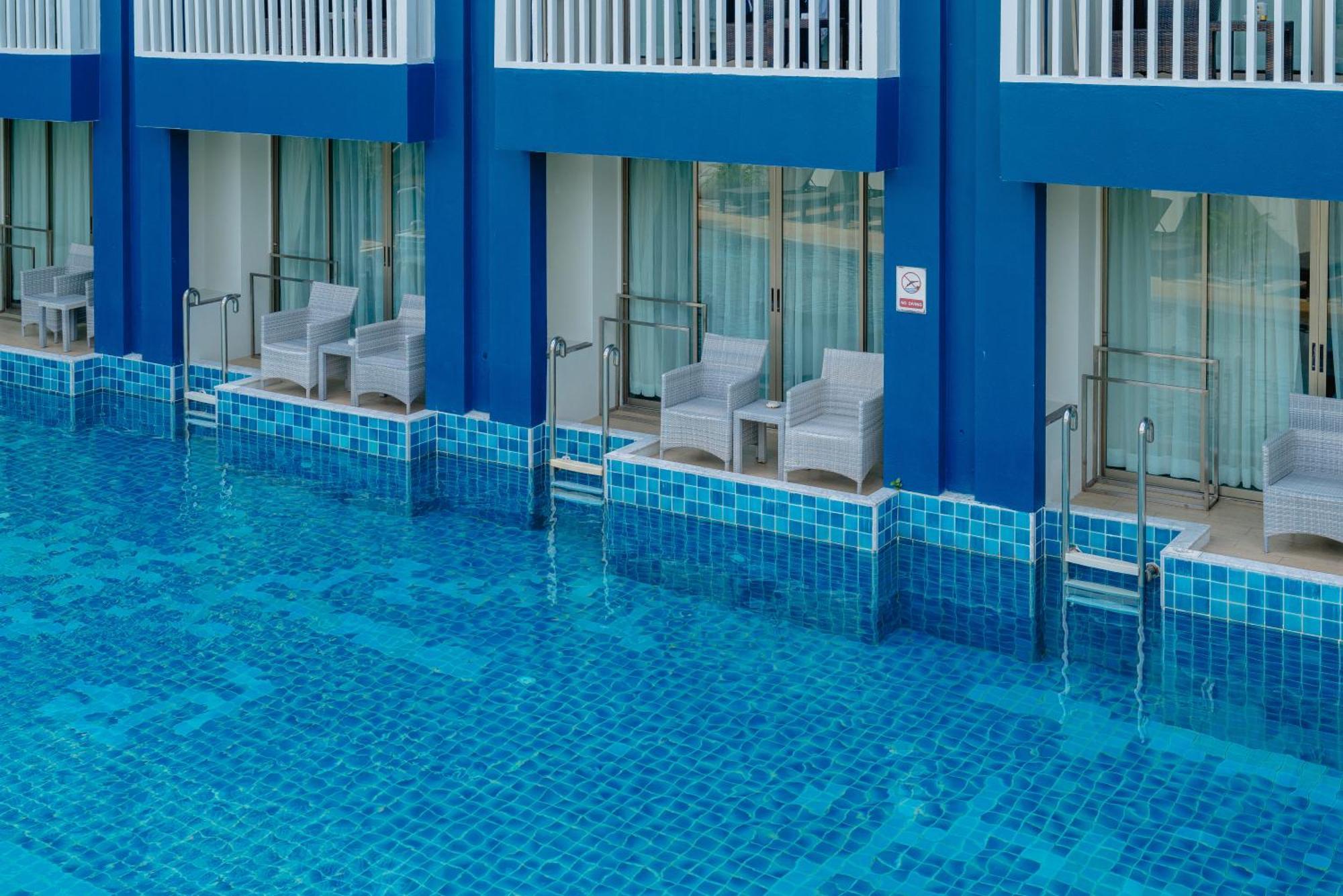 Dubbelrum Deluxe med tillgång till pool