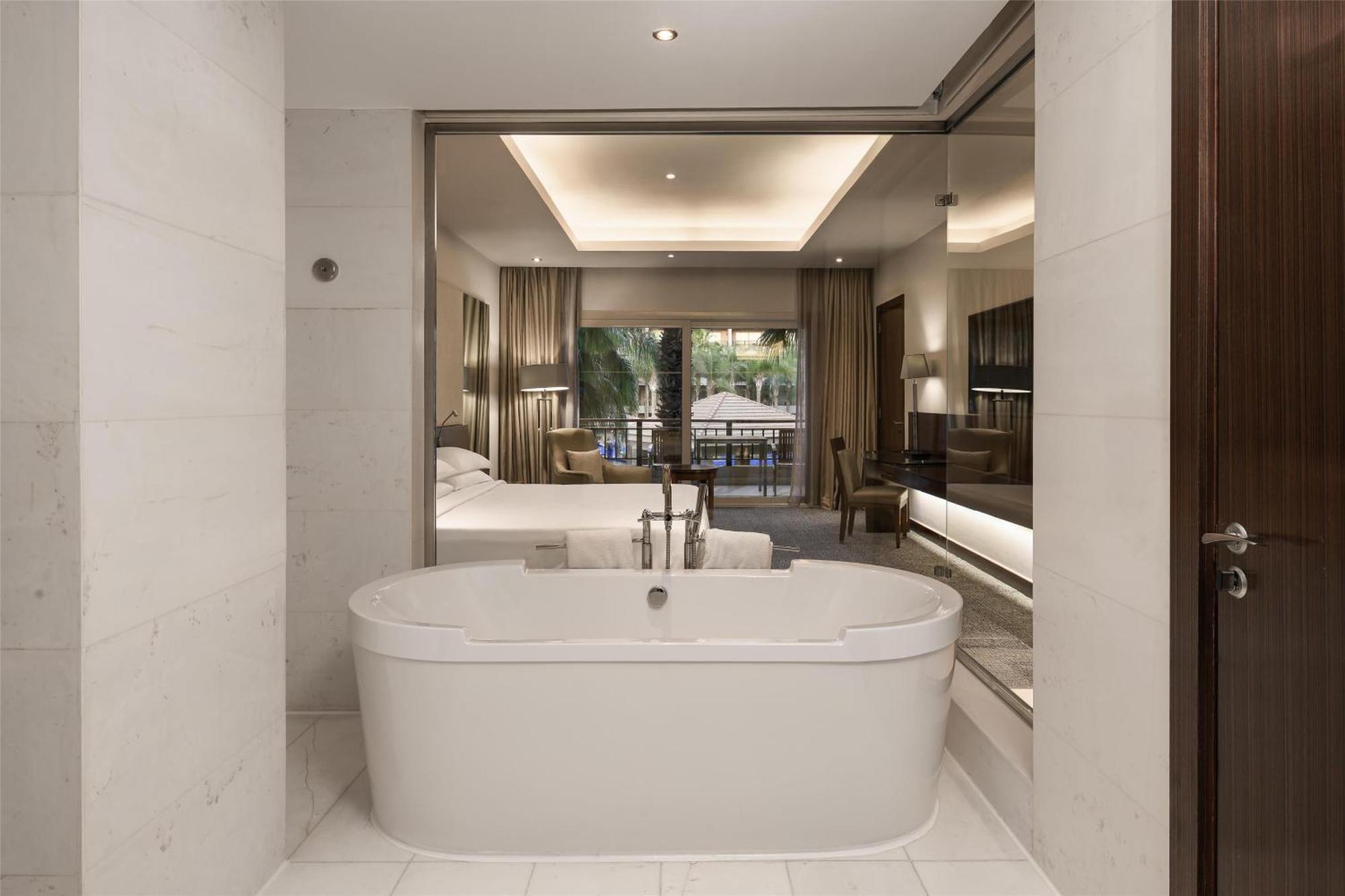 Executive-suite
