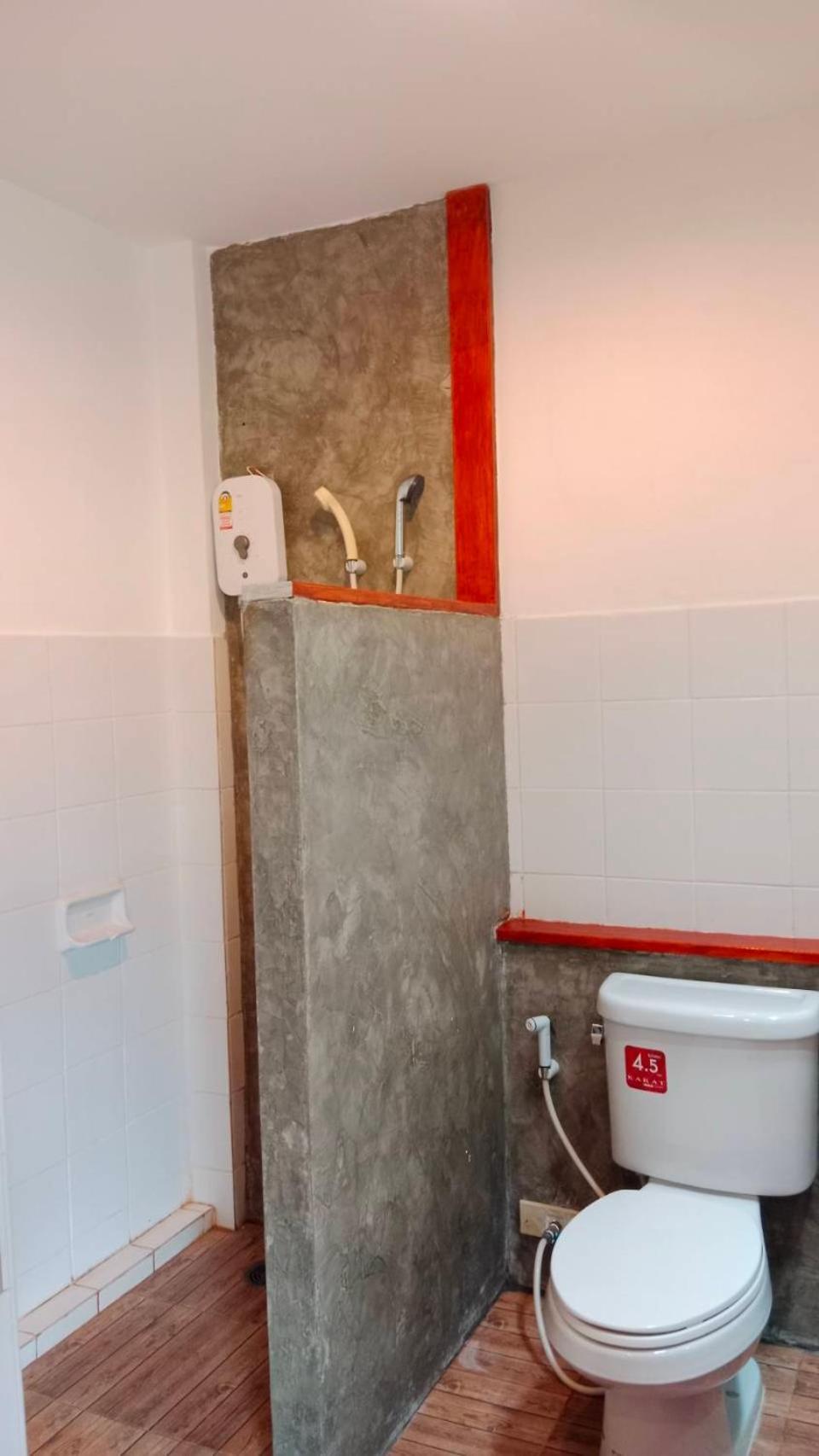 Standard Twin Room,1730029215:JPEG