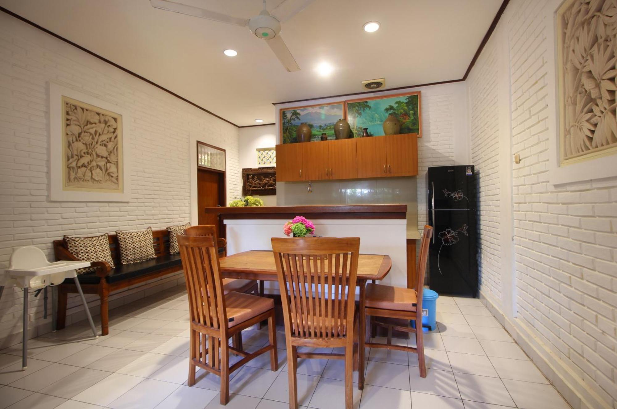 Three-Bedroom Suite Kitchen