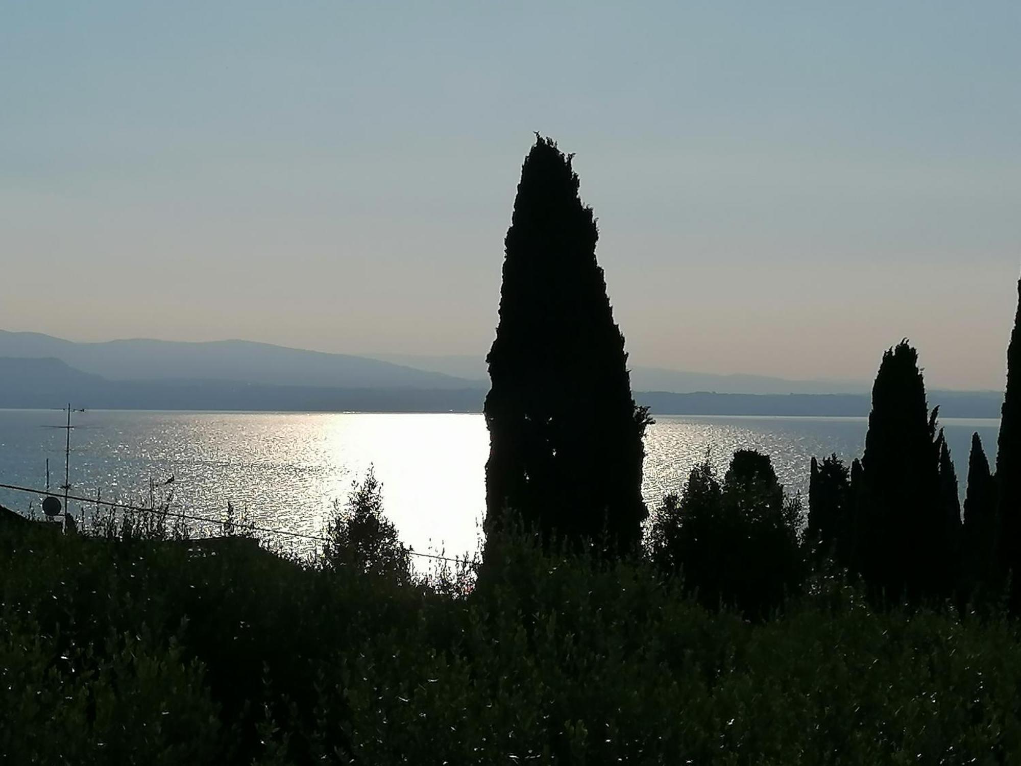 Suite with Lake View,1698316564:JPEG