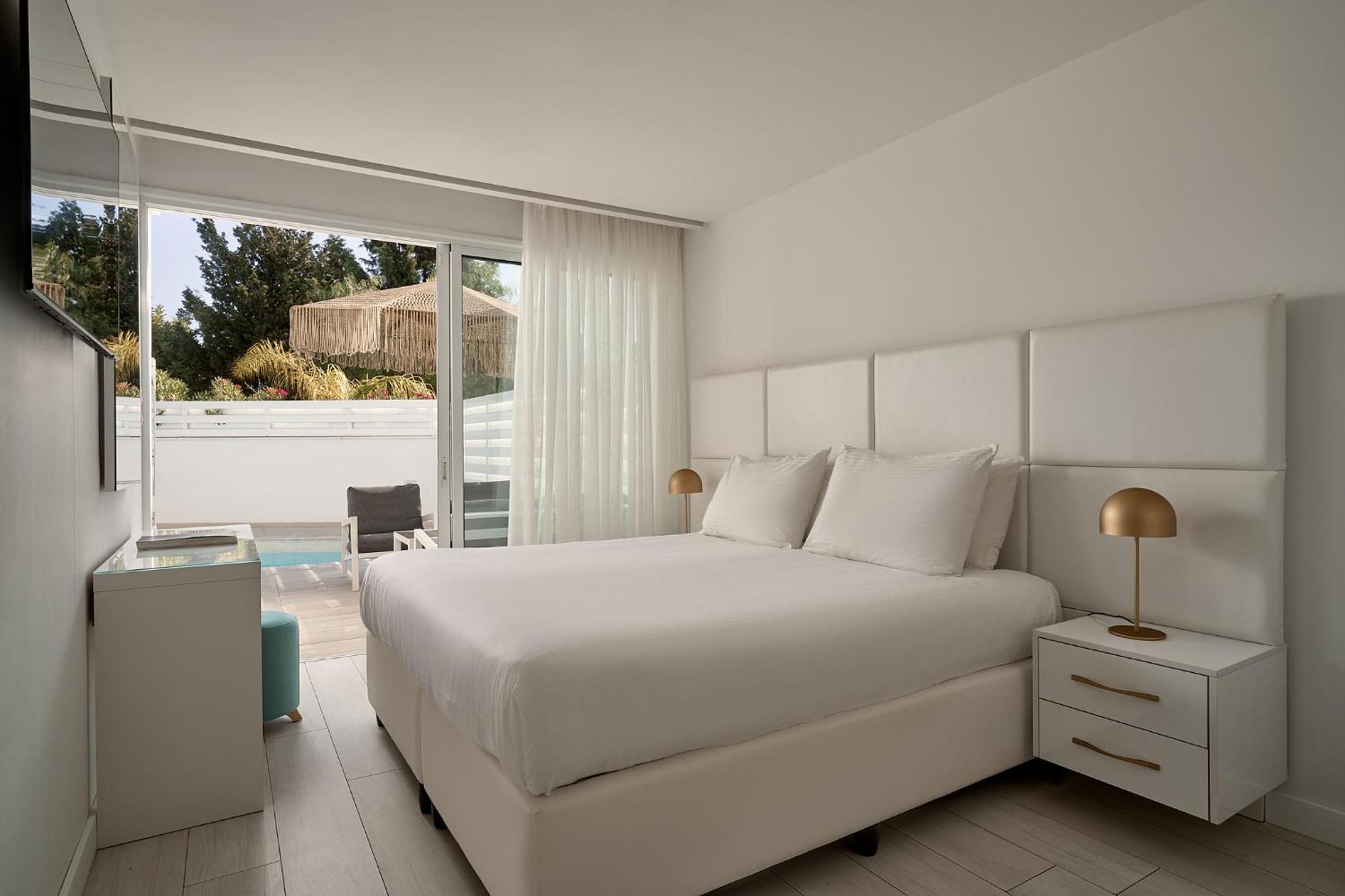 Suite Deluxe med eget basseng
