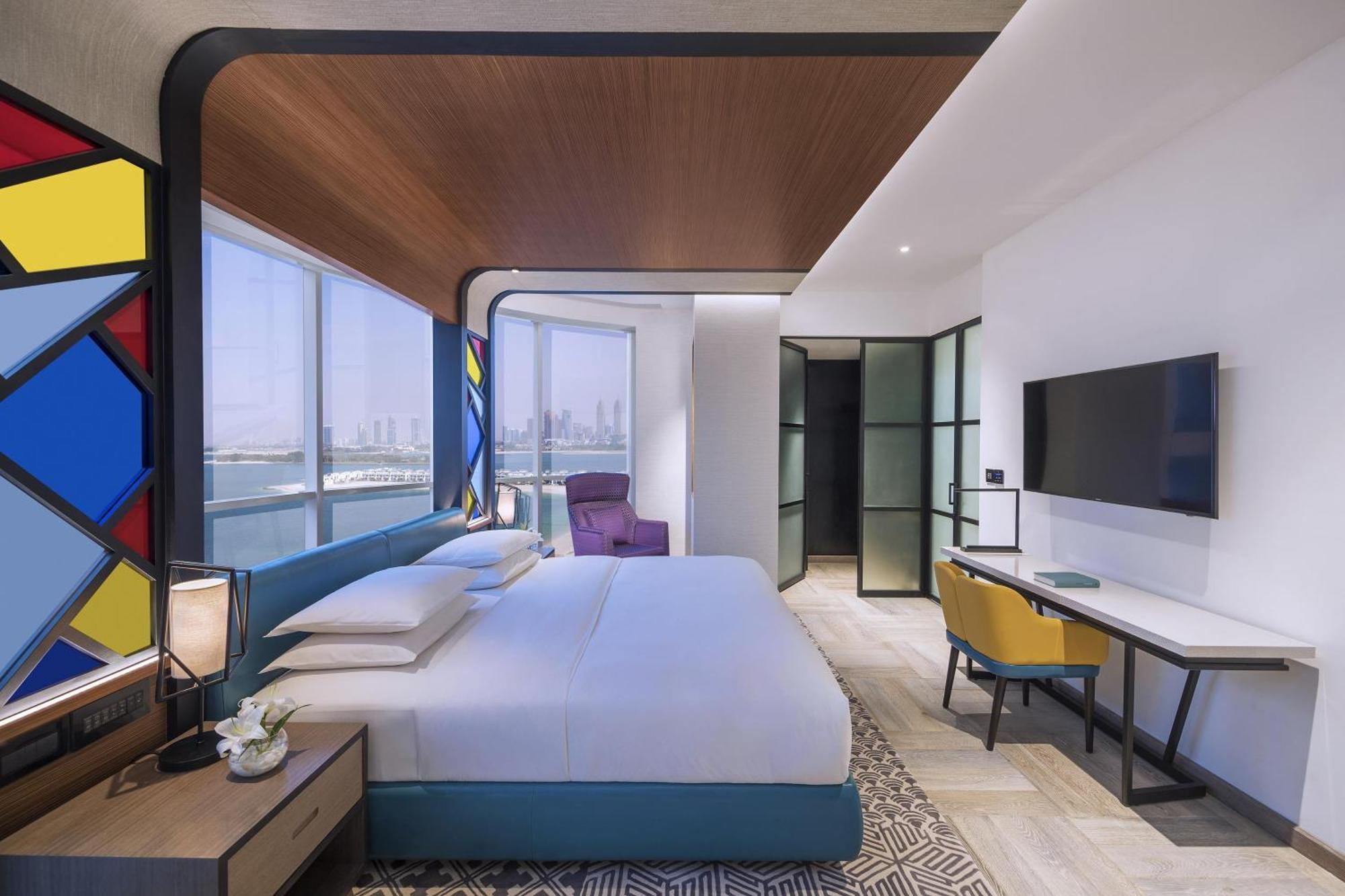 Spacious Andaz Deluxe Suite Sea View Balcony – Food Beverage Summer 2026