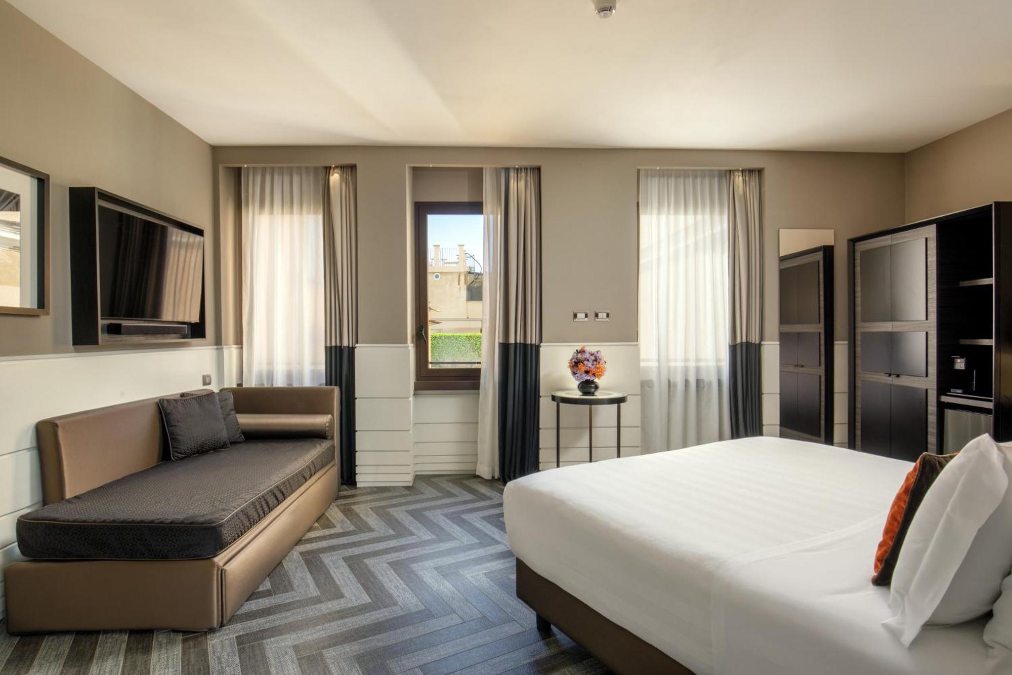 Deluxe King Junior Suite