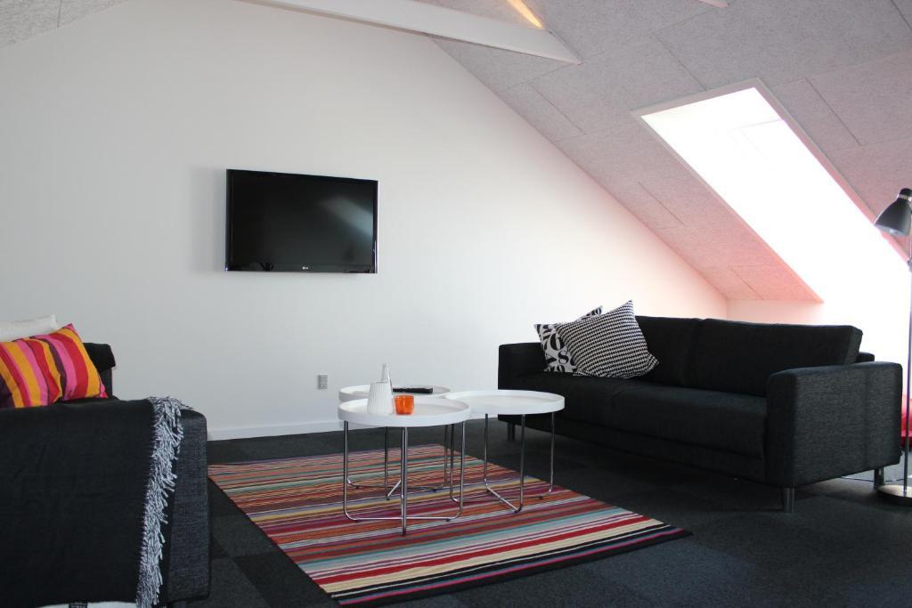 Budget Single Room,17061860:JPEG