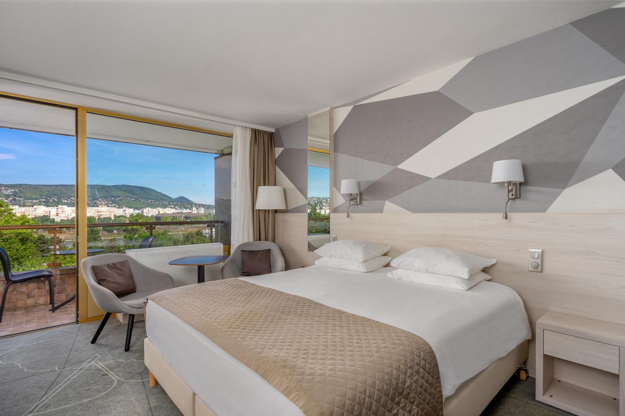 Premium Twin or Double room Gala