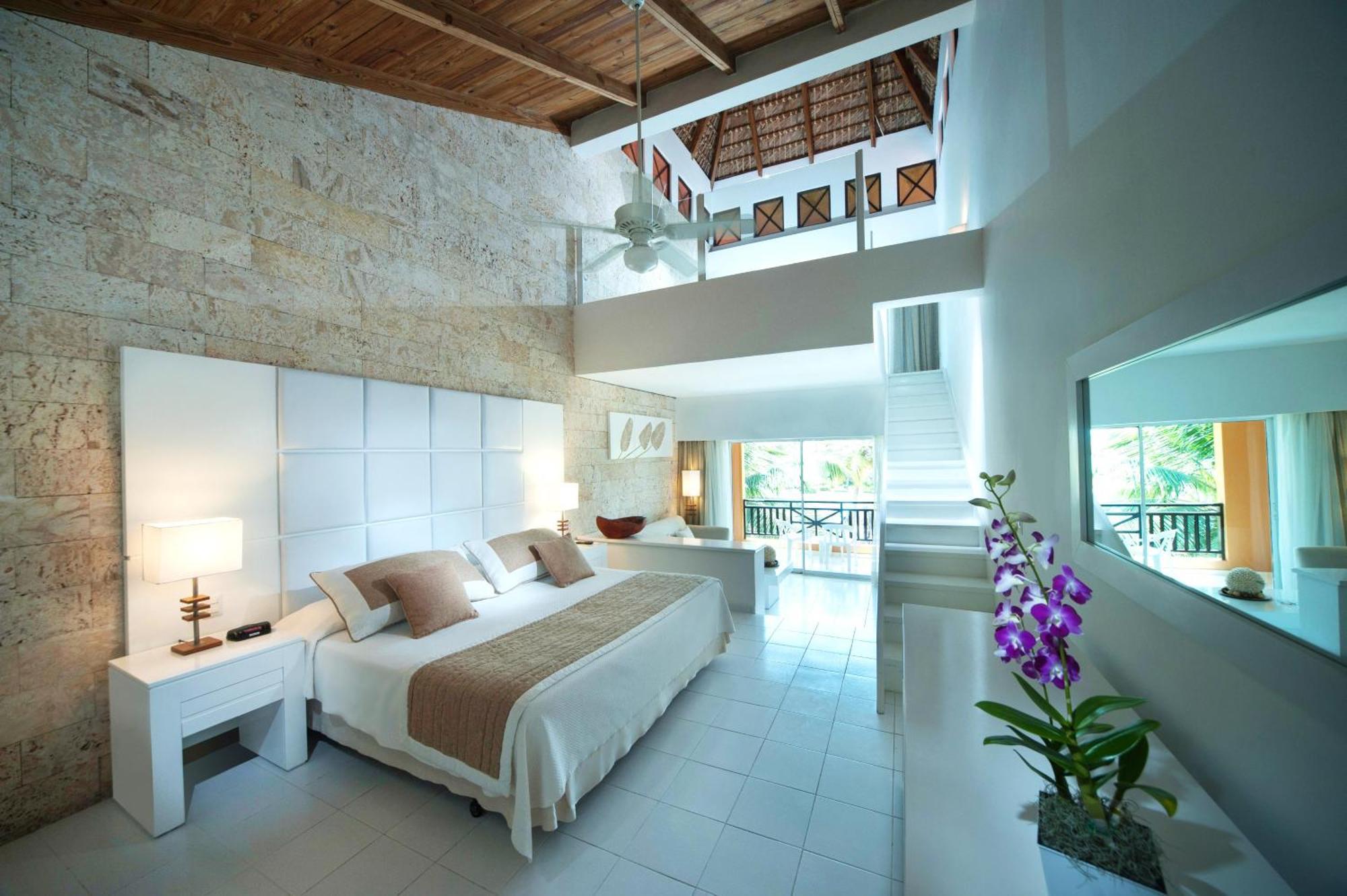 Honeymoon Suite
