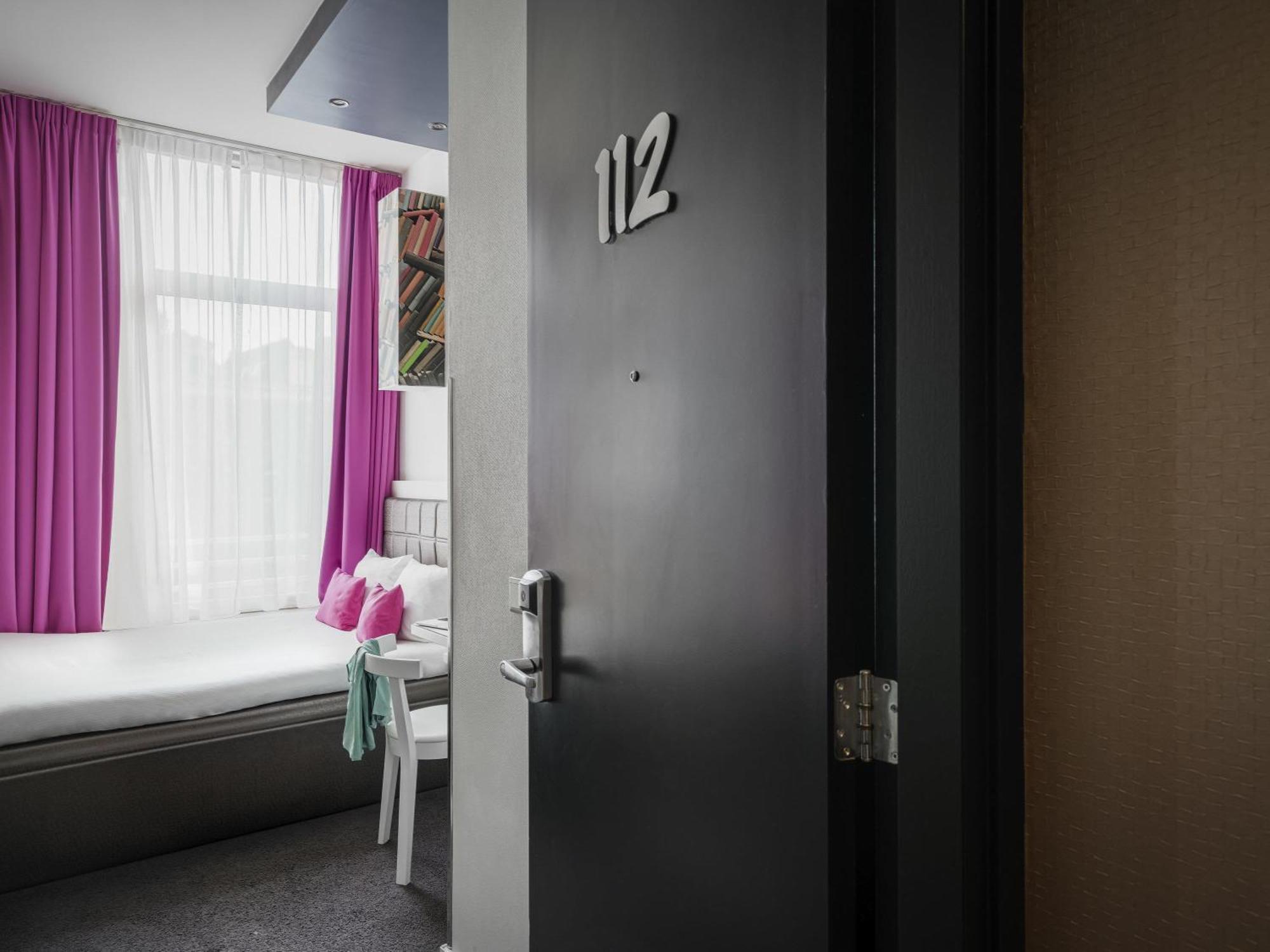 Small Double Room,1704821771:JPEG