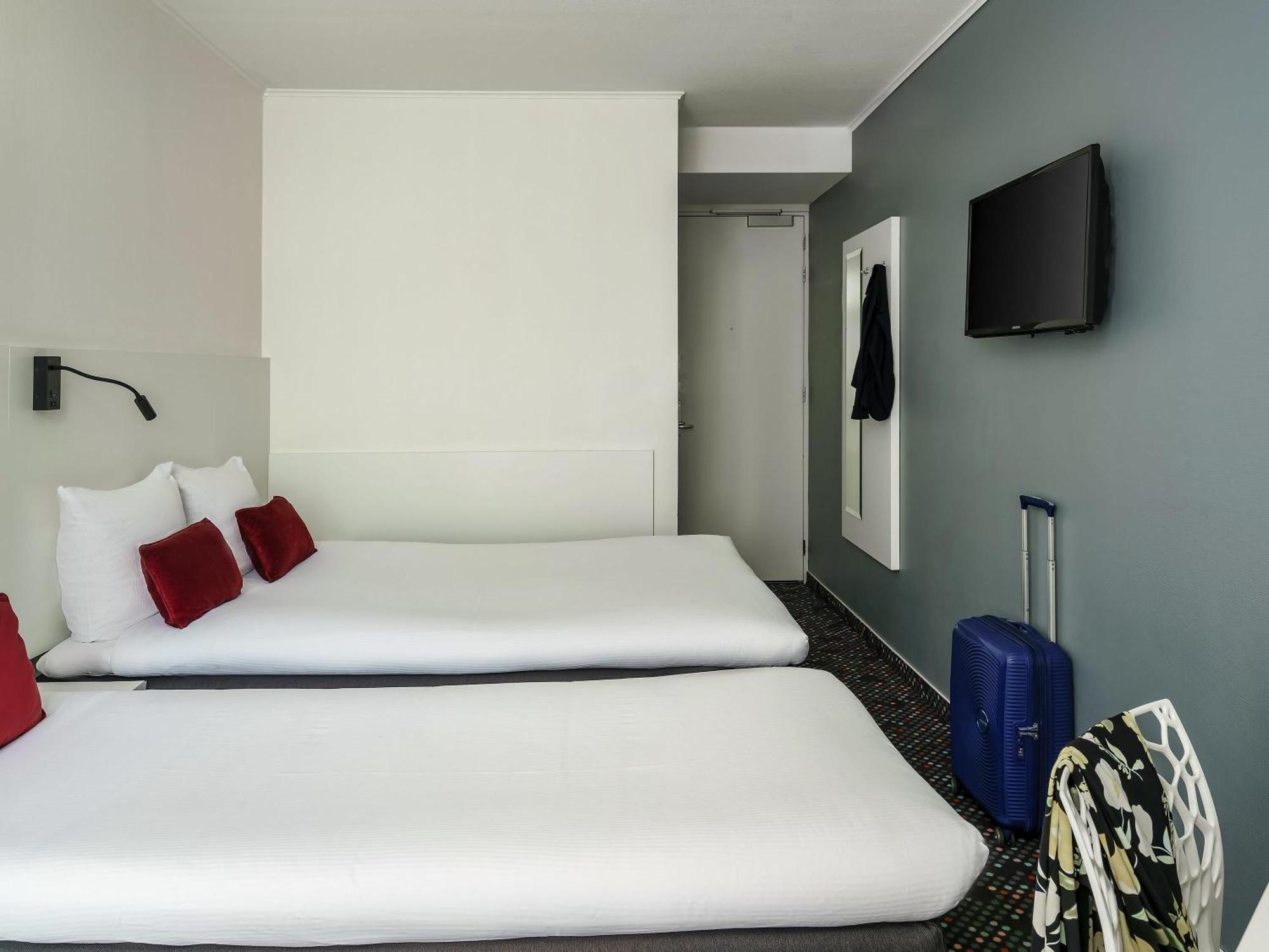 Family triple room