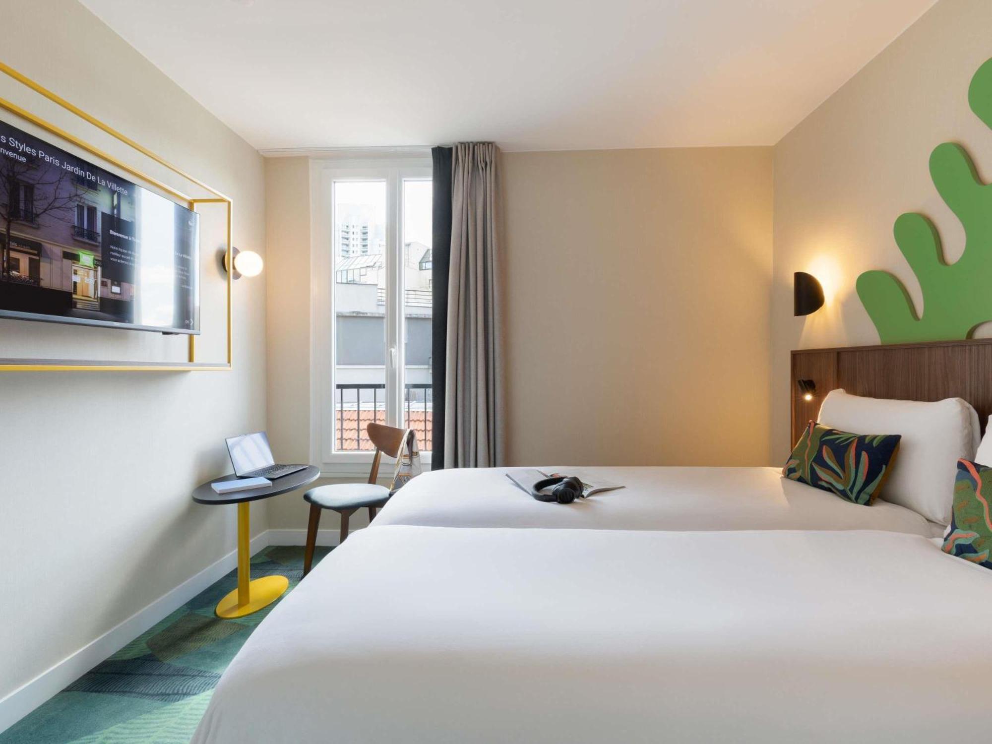 Standard Twin Room