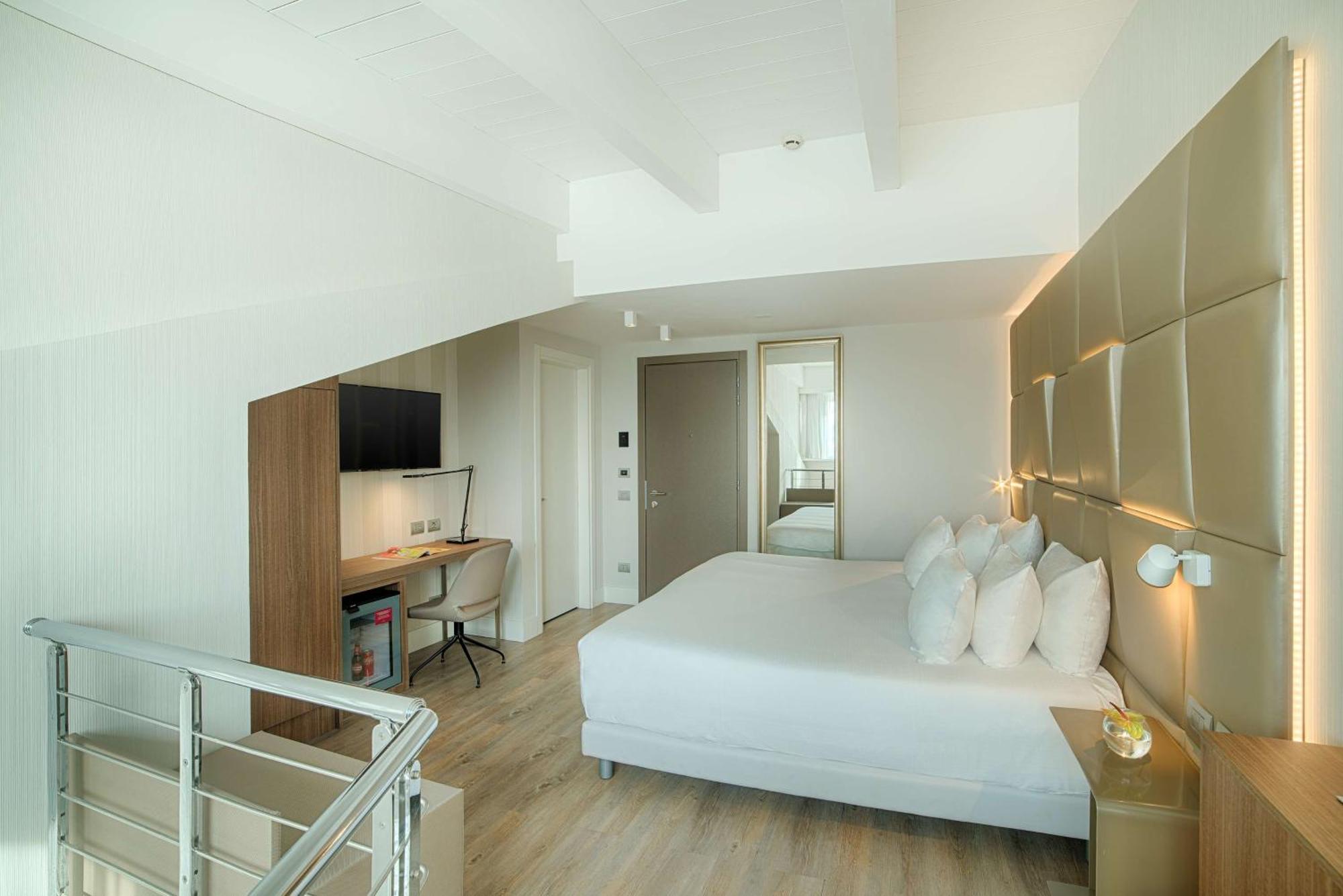 Suite i 2 plan med ekstra seng (4 voksne)