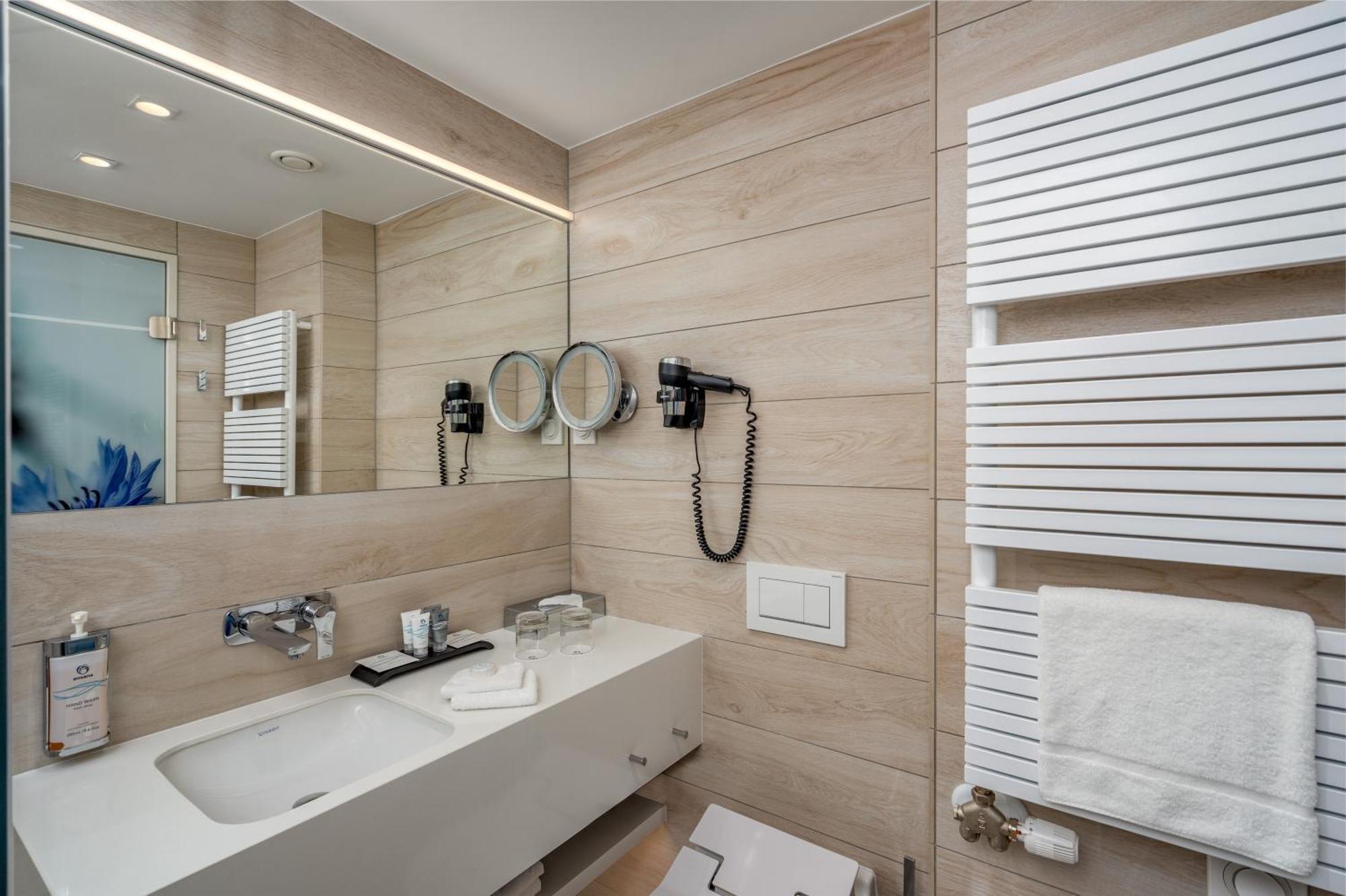 Premium Plus Room Wellness Fitness Access
