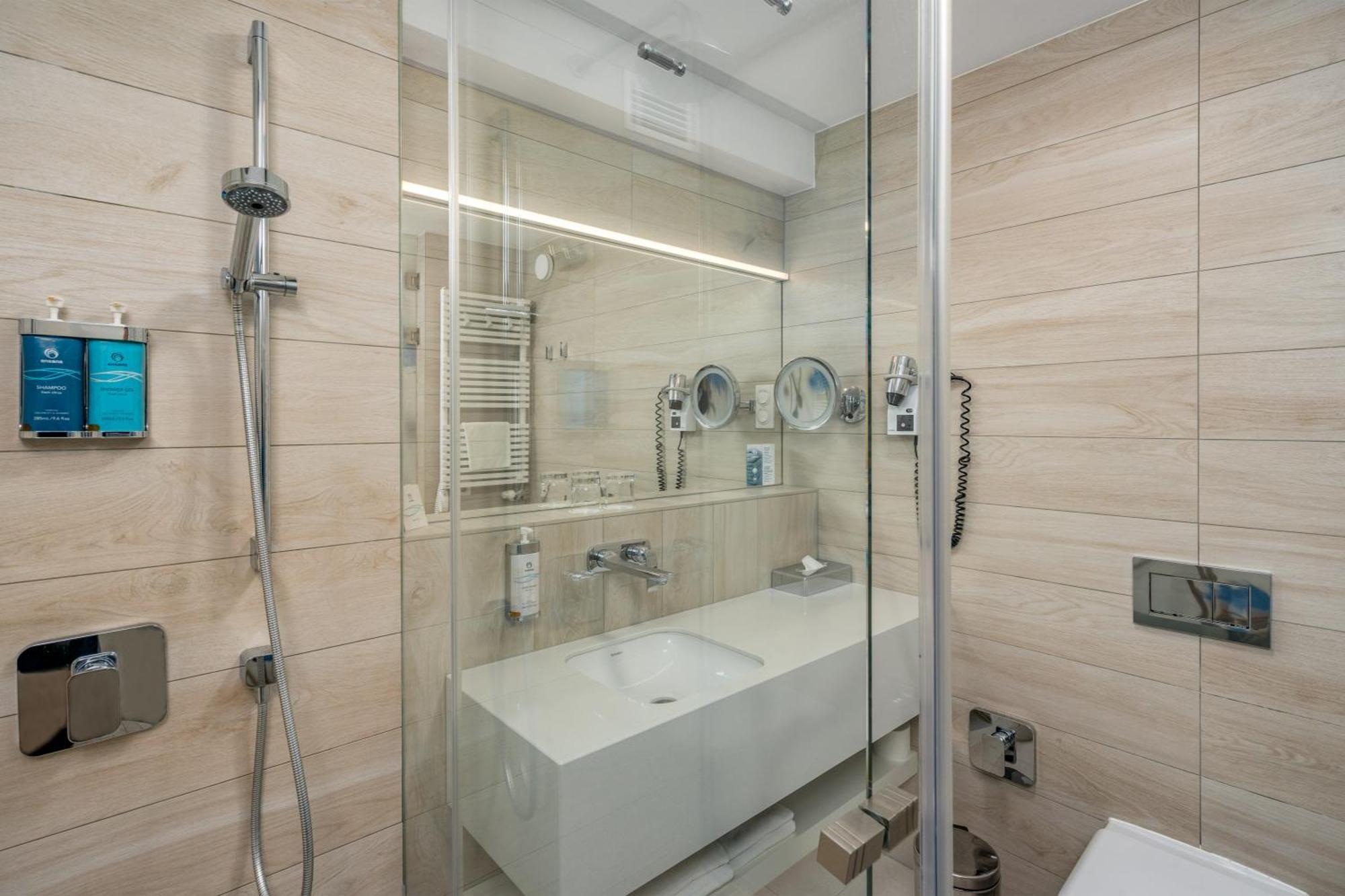 Premium Twin or Double room Gala