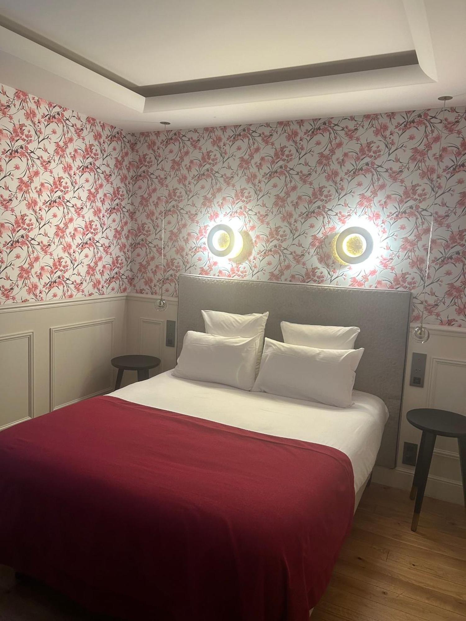 Standard Single Room Double Bed