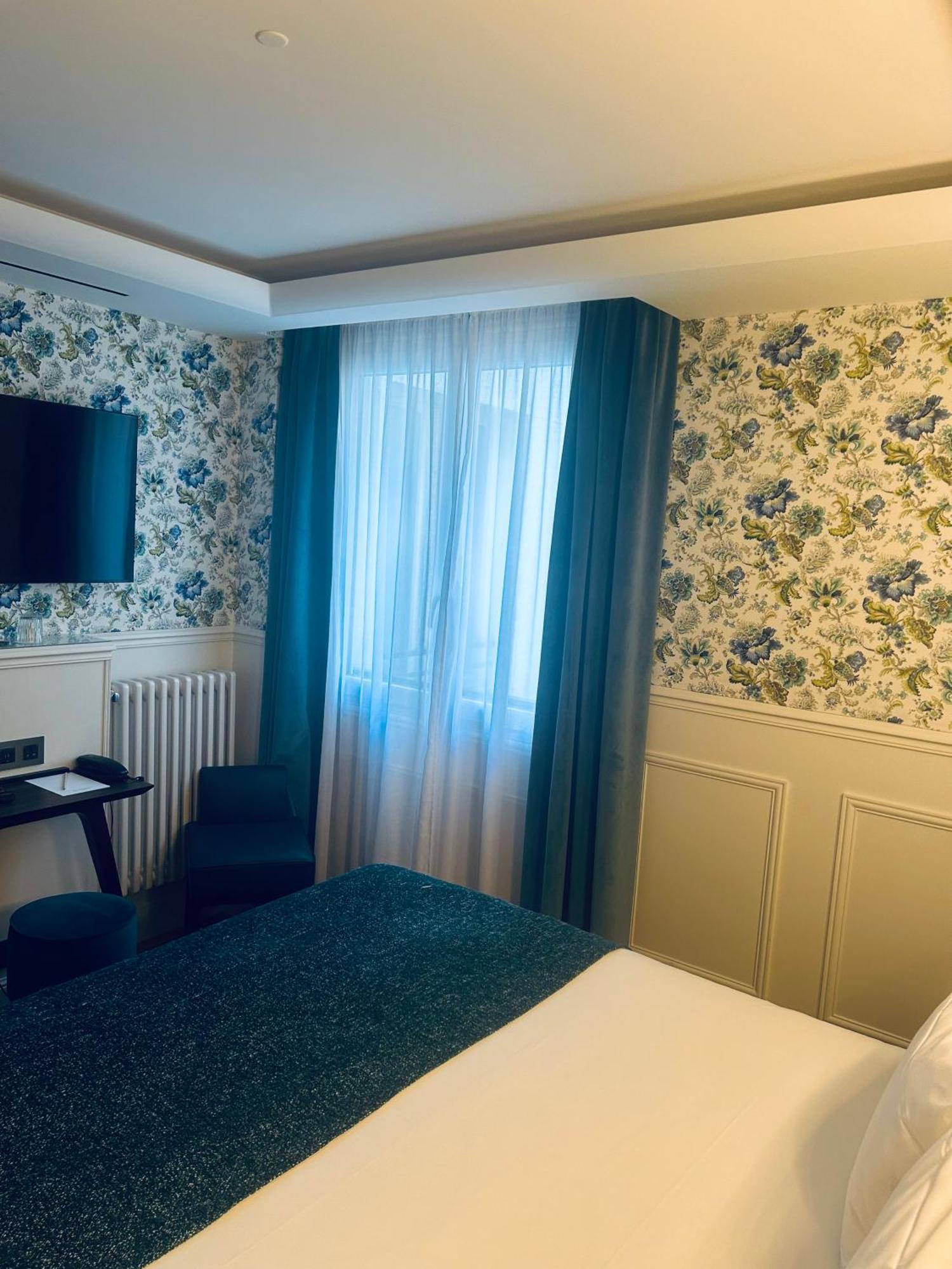 Standard Single Room Double Bed