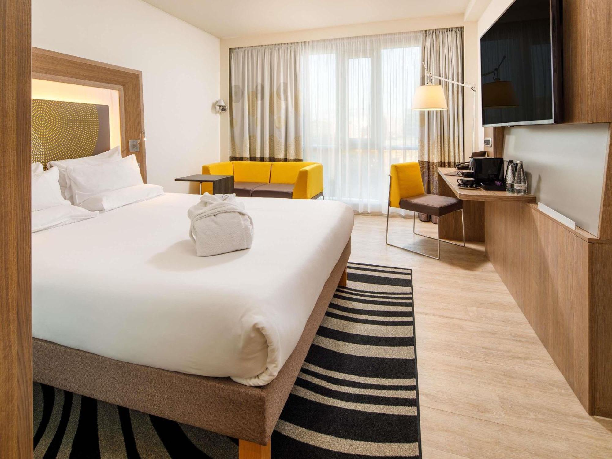 Executive Room 1 Queen bed