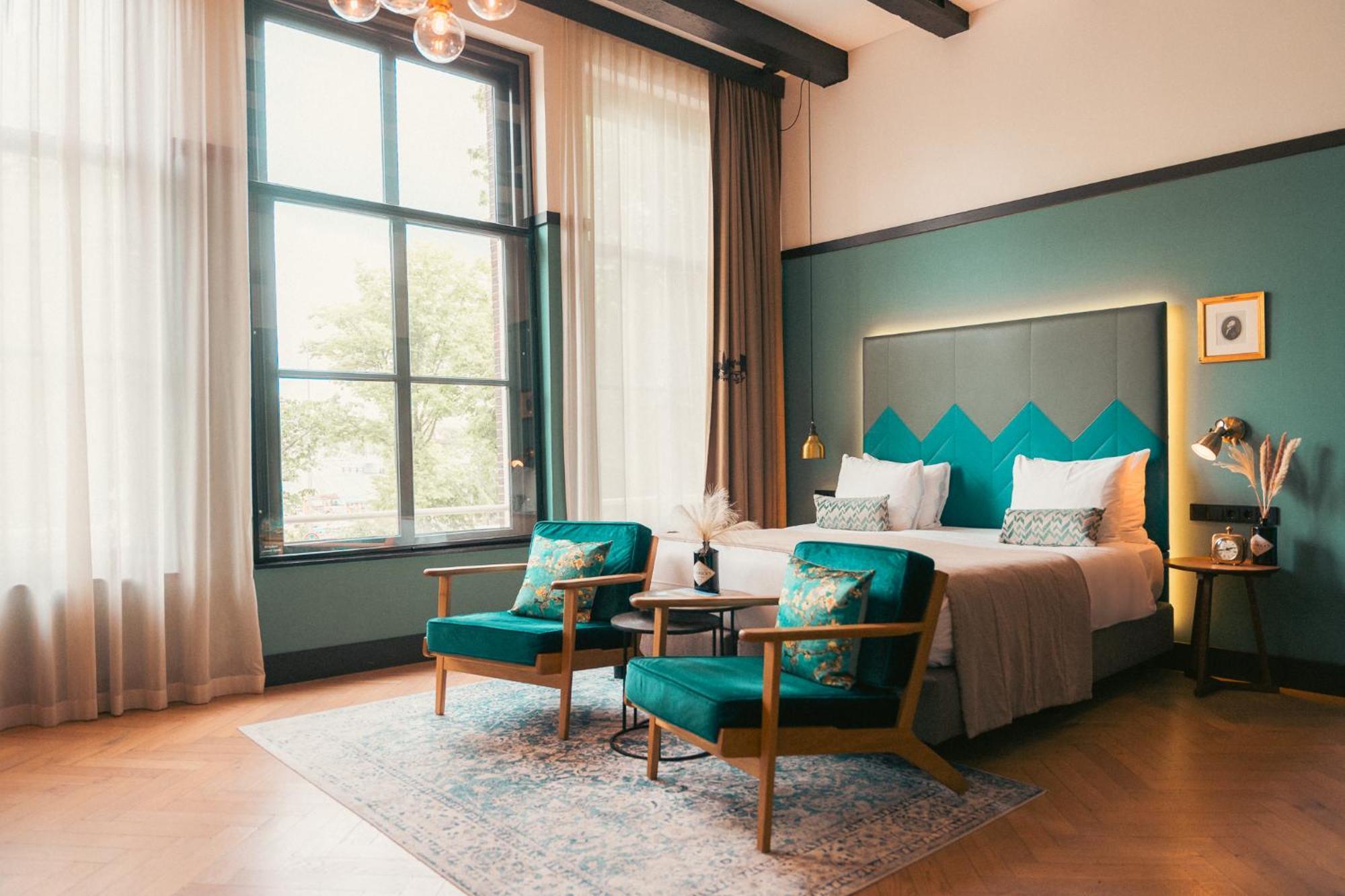 Superior King Room