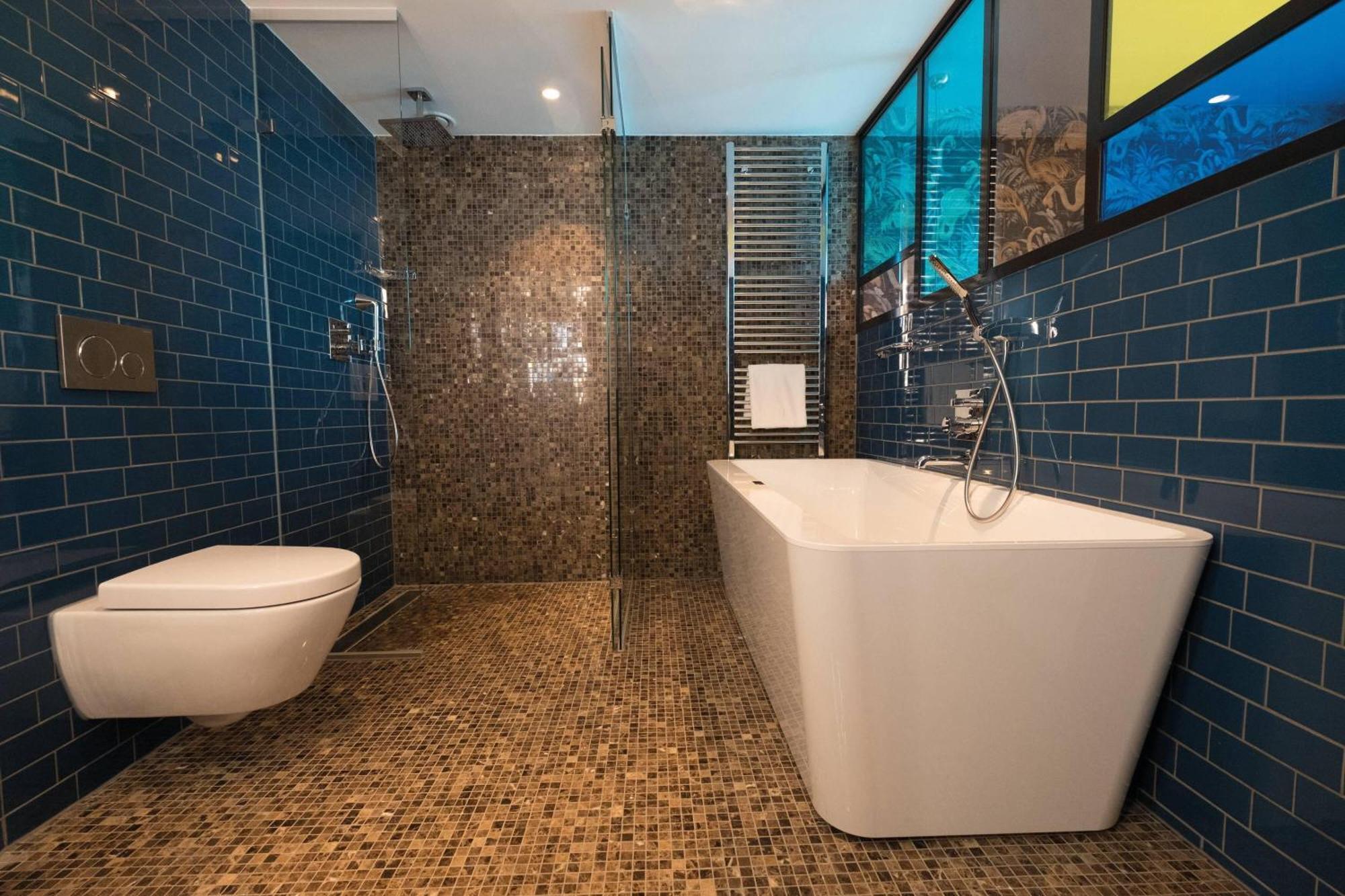 Design King Suite Canal View