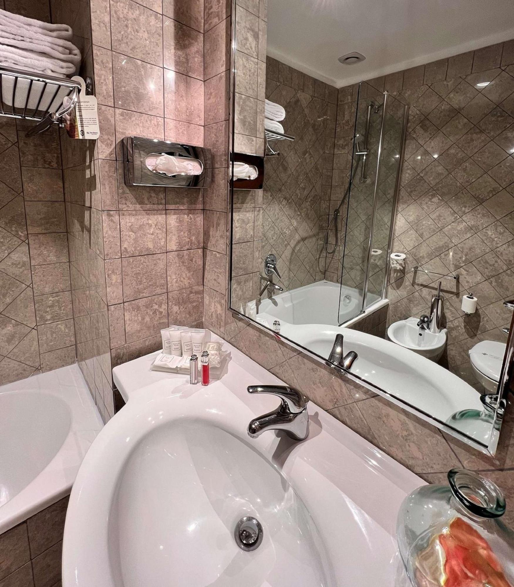 Comfort Single Room