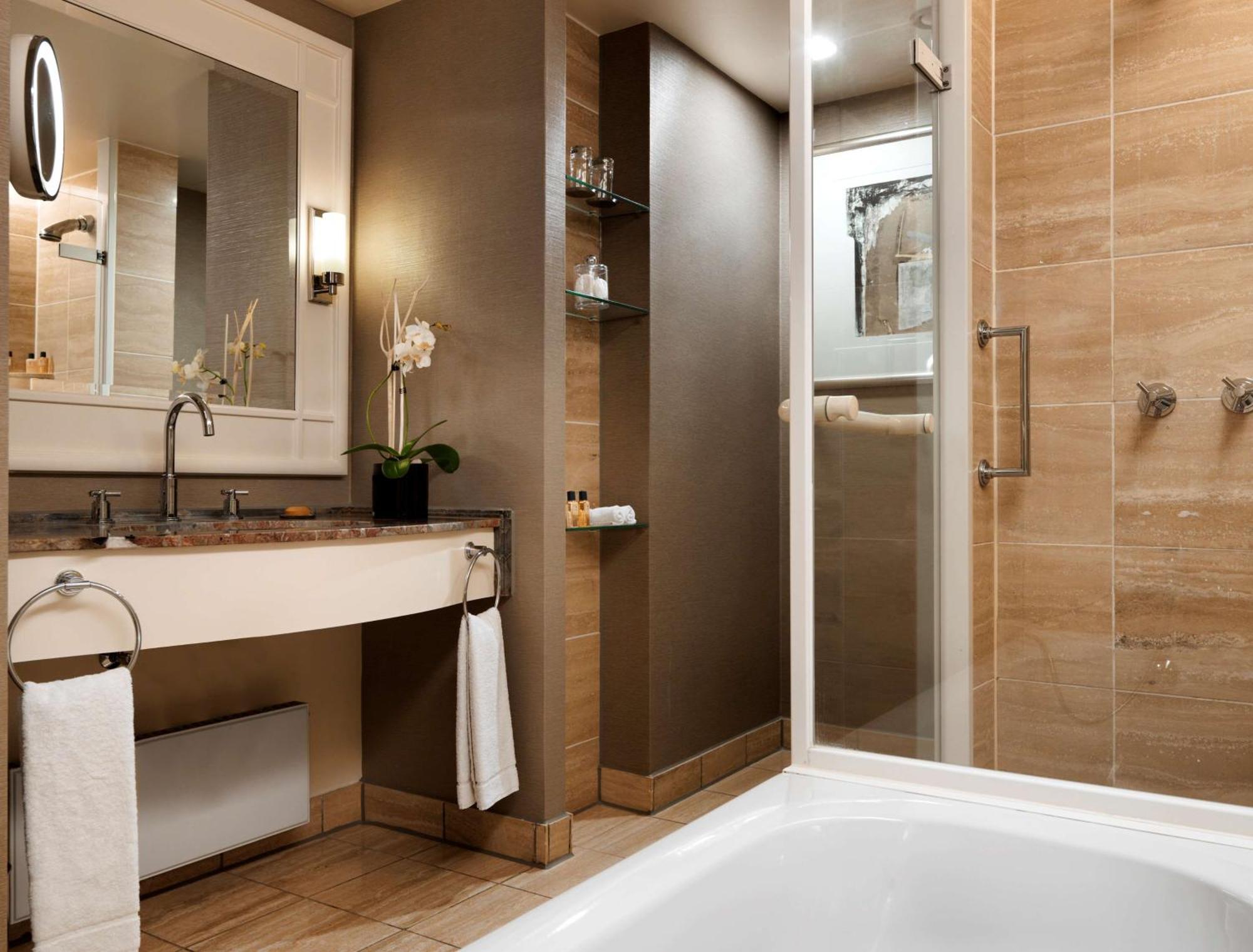 King Room Club Access