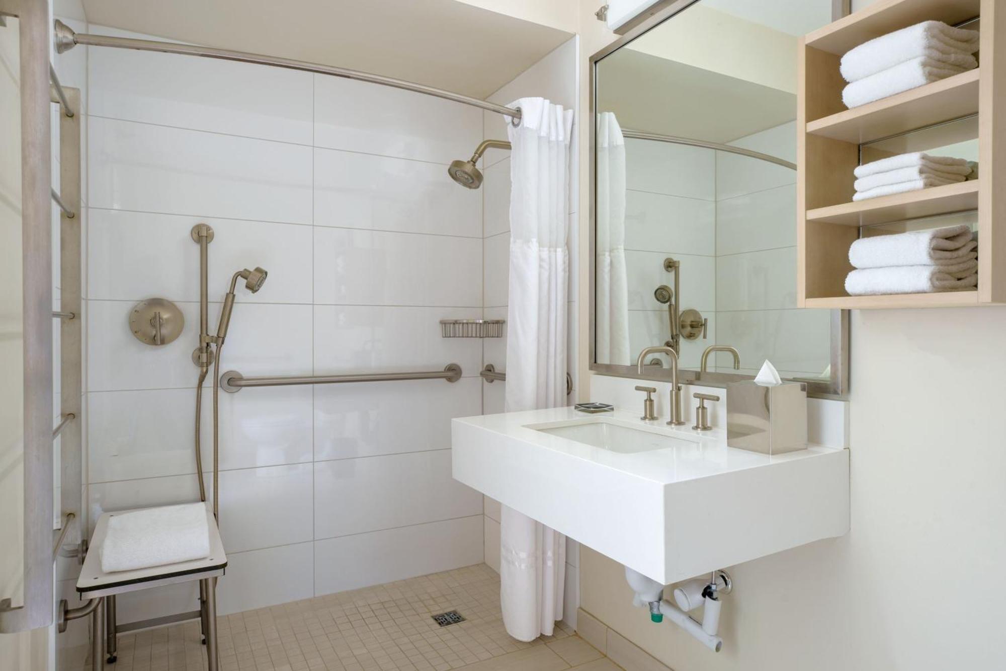 Double Room Two Double Beds City View Roll Shower Mobility Accessible or High Floor