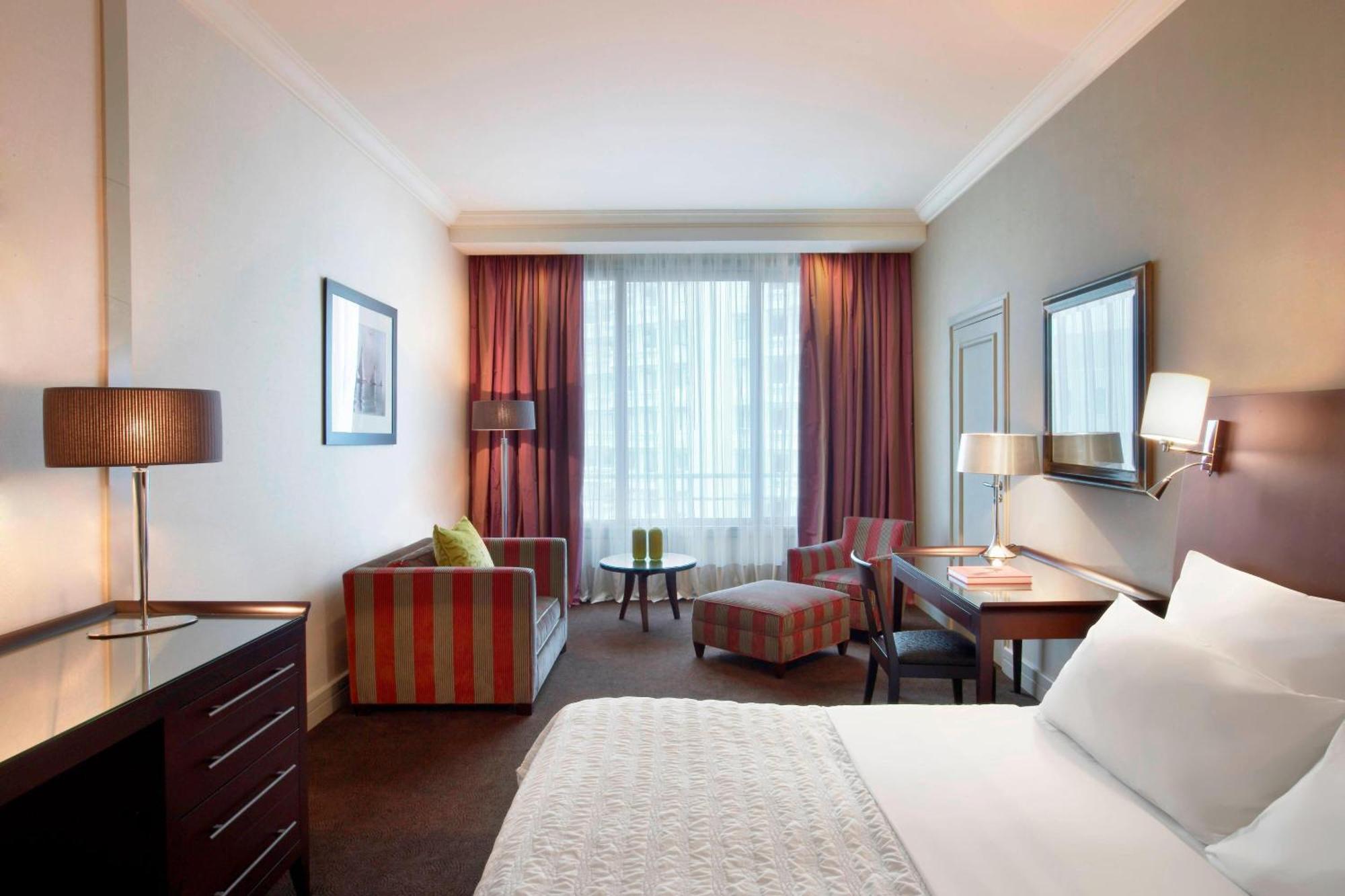 Superior King Room City View High Floor