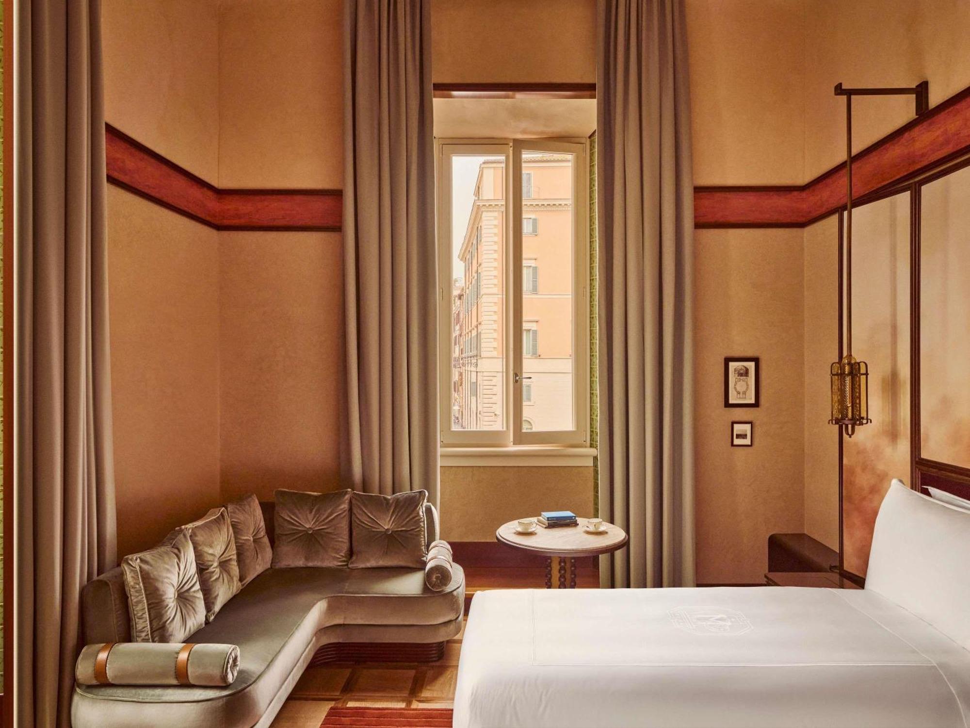 Deluxe Room with Minerva Square View,1706779738:JPEG